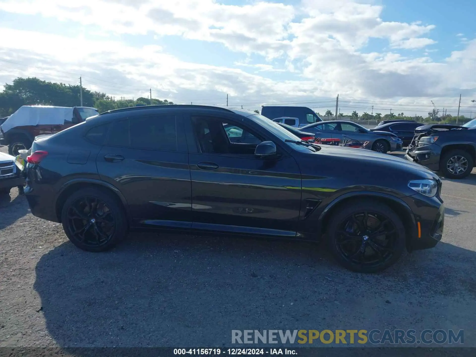 13 fotografías del automóvil dañado 5YMUJ0C04L9C62575 BMW X4 M 2020