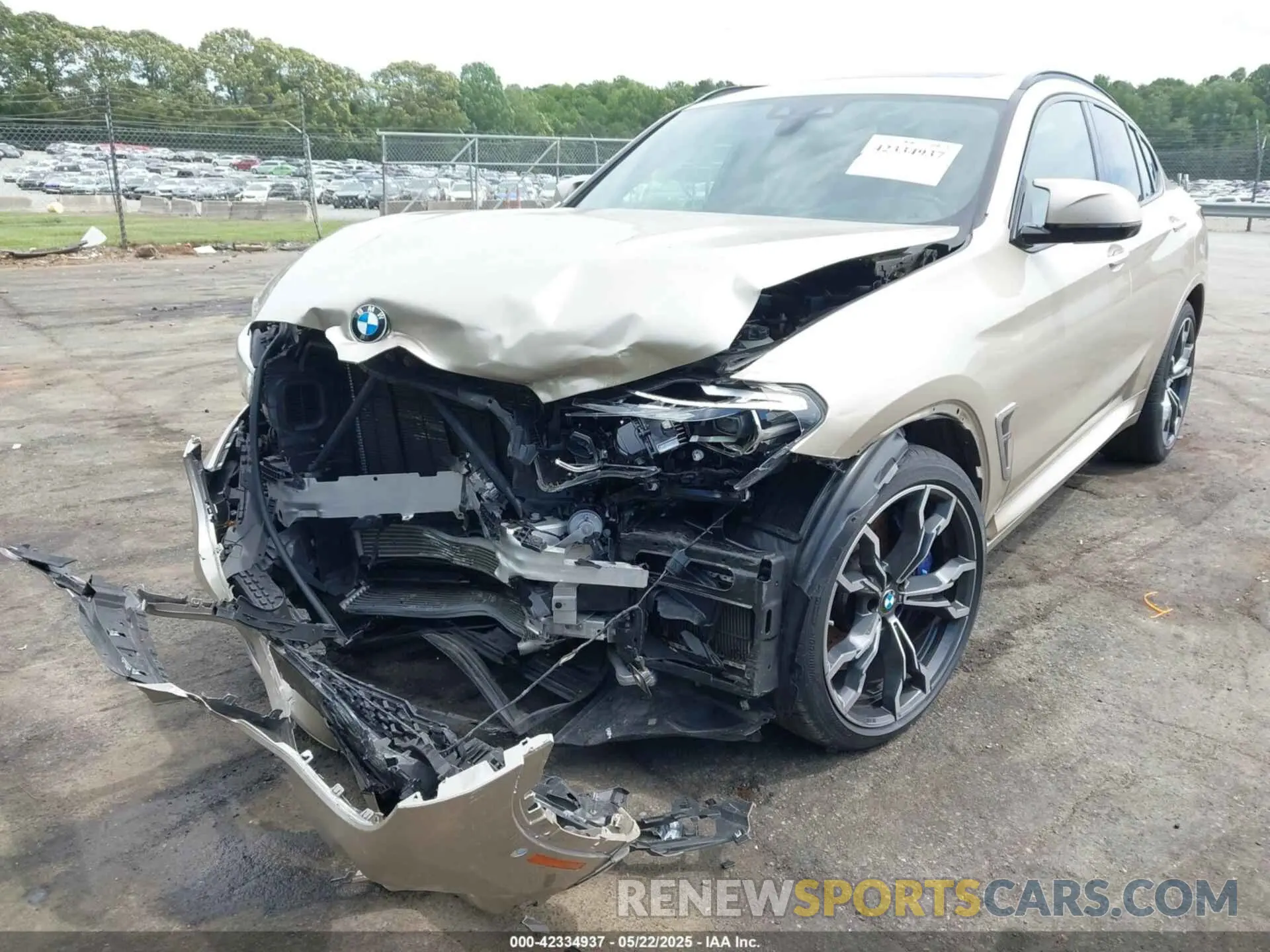 6 fotografías del automóvil dañado 5YMUJ0C07LLA99844 BMW X4 M 2020