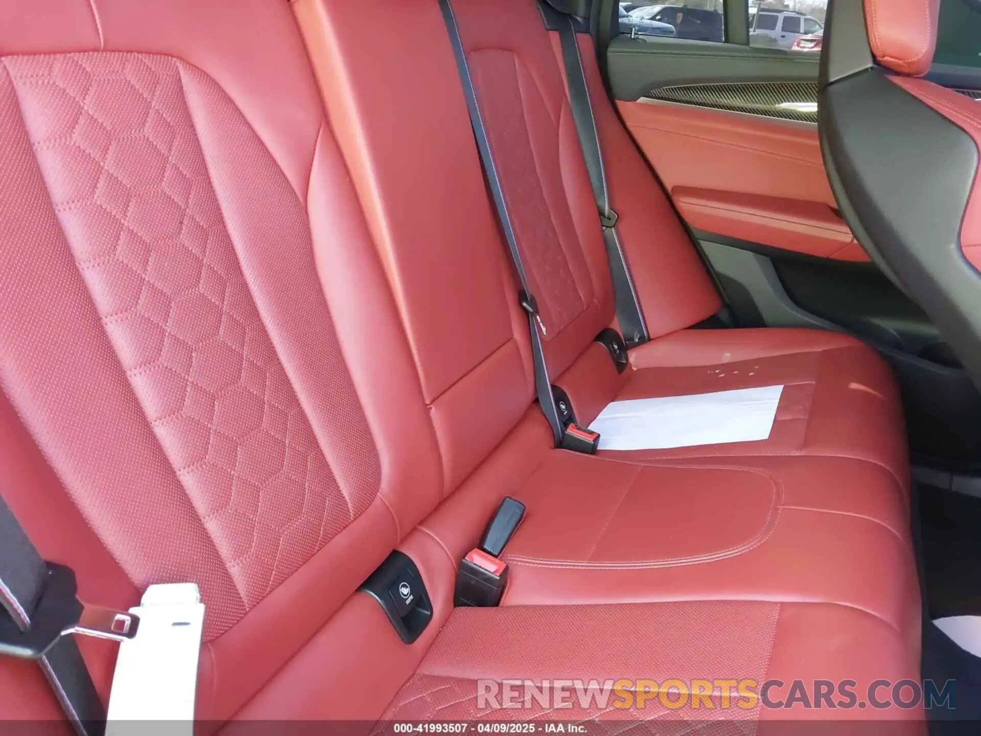 8 fotografías del automóvil dañado 5YMUJ0C03M9G98657 BMW X4 M 2021