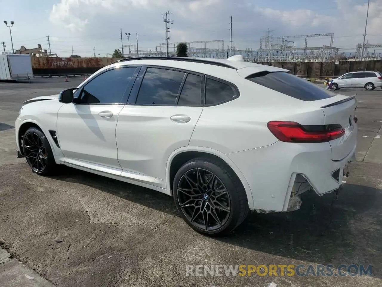 2 fotografías del automóvil dañado 5YM23EC01N9J82231 BMW X4 M 2022