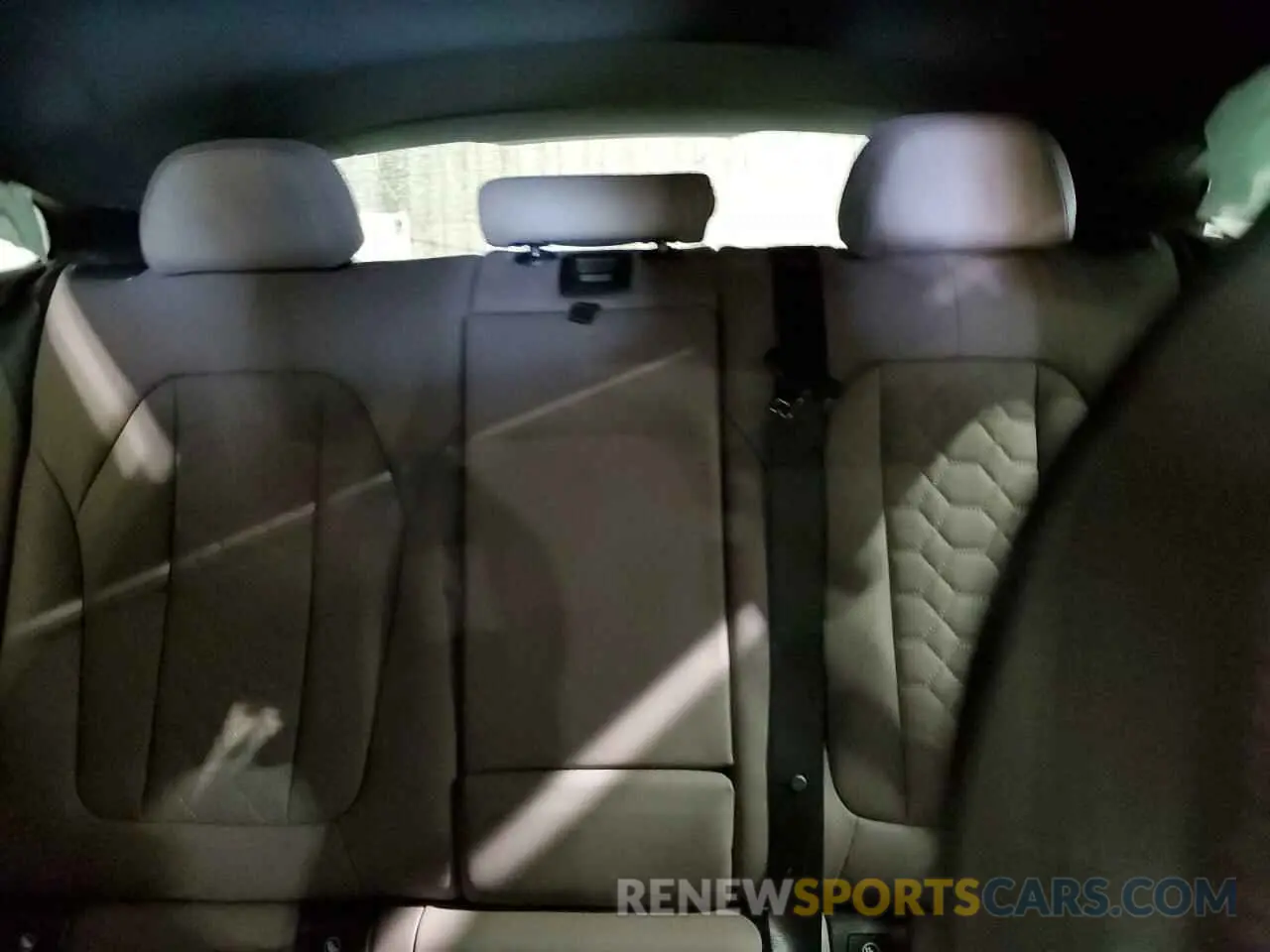 10 fotografías del automóvil dañado 5YM23EC05N9J23246 BMW X4 M 2022