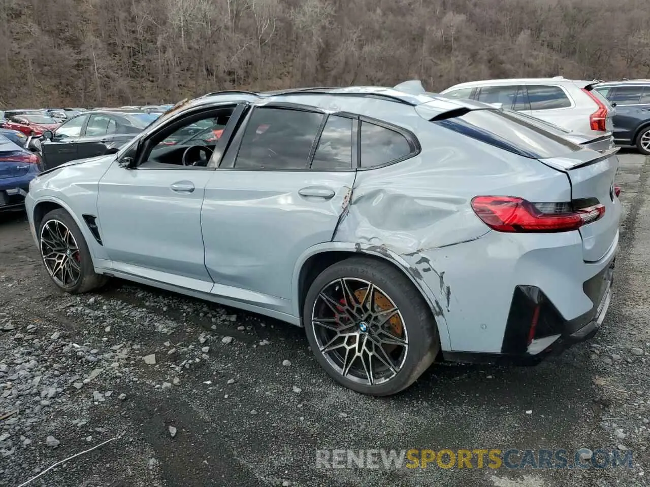 2 fotografías del automóvil dañado 5YM23EC00P9S11365 BMW X4 M 2023