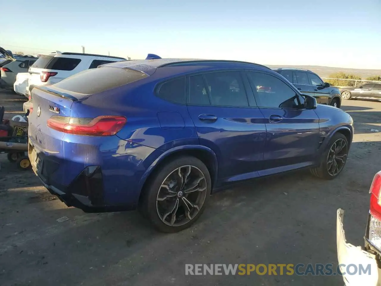 3 fotografías del automóvil dañado 5YM23EC08P9P65351 BMW X4 M 2023