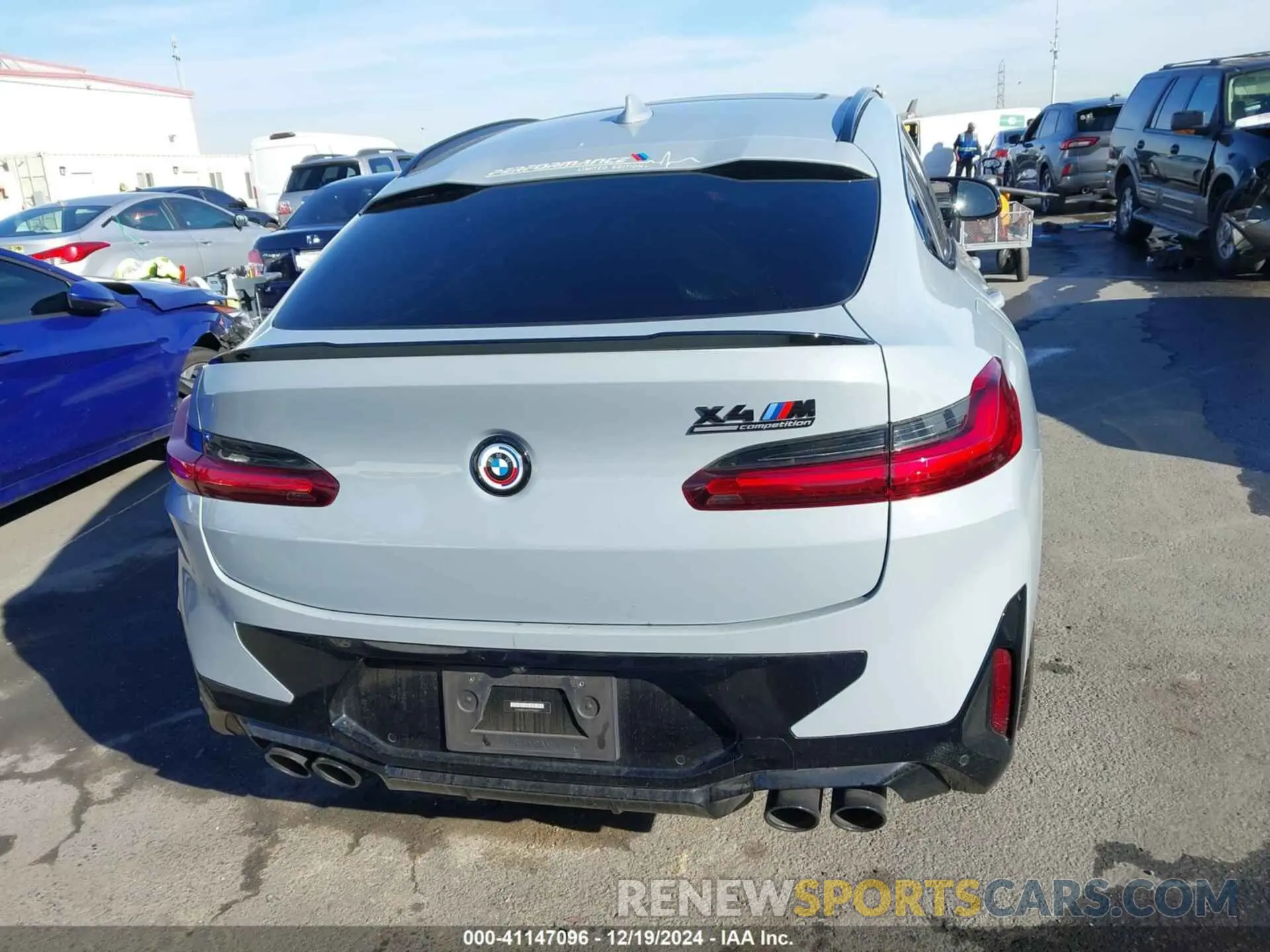 17 fotografías del automóvil dañado 5YM23EC0XP9P23425 BMW X4 M 2023