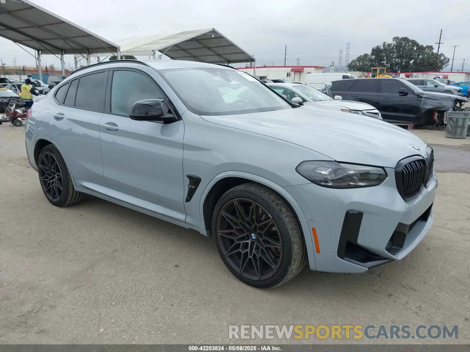 1 fotografías del automóvil dañado 5YM23EC01R9U95351 BMW X4 M 2024