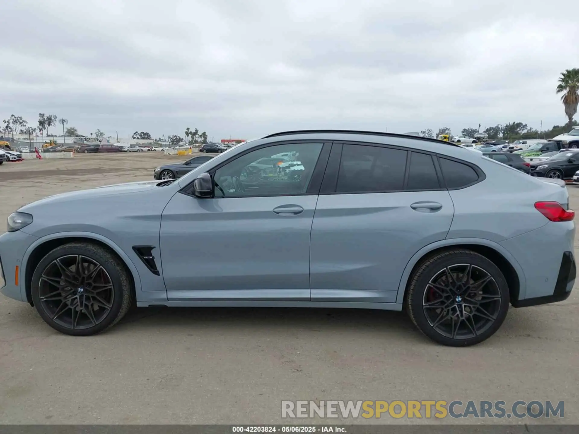 14 fotografías del automóvil dañado 5YM23EC01R9U95351 BMW X4 M 2024