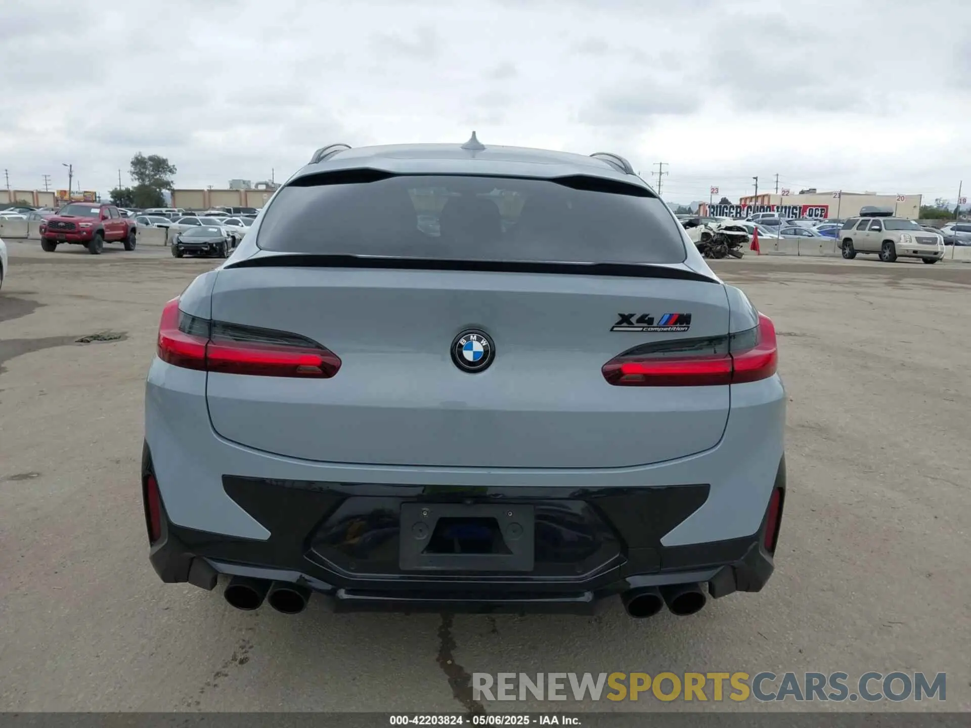 16 fotografías del automóvil dañado 5YM23EC01R9U95351 BMW X4 M 2024