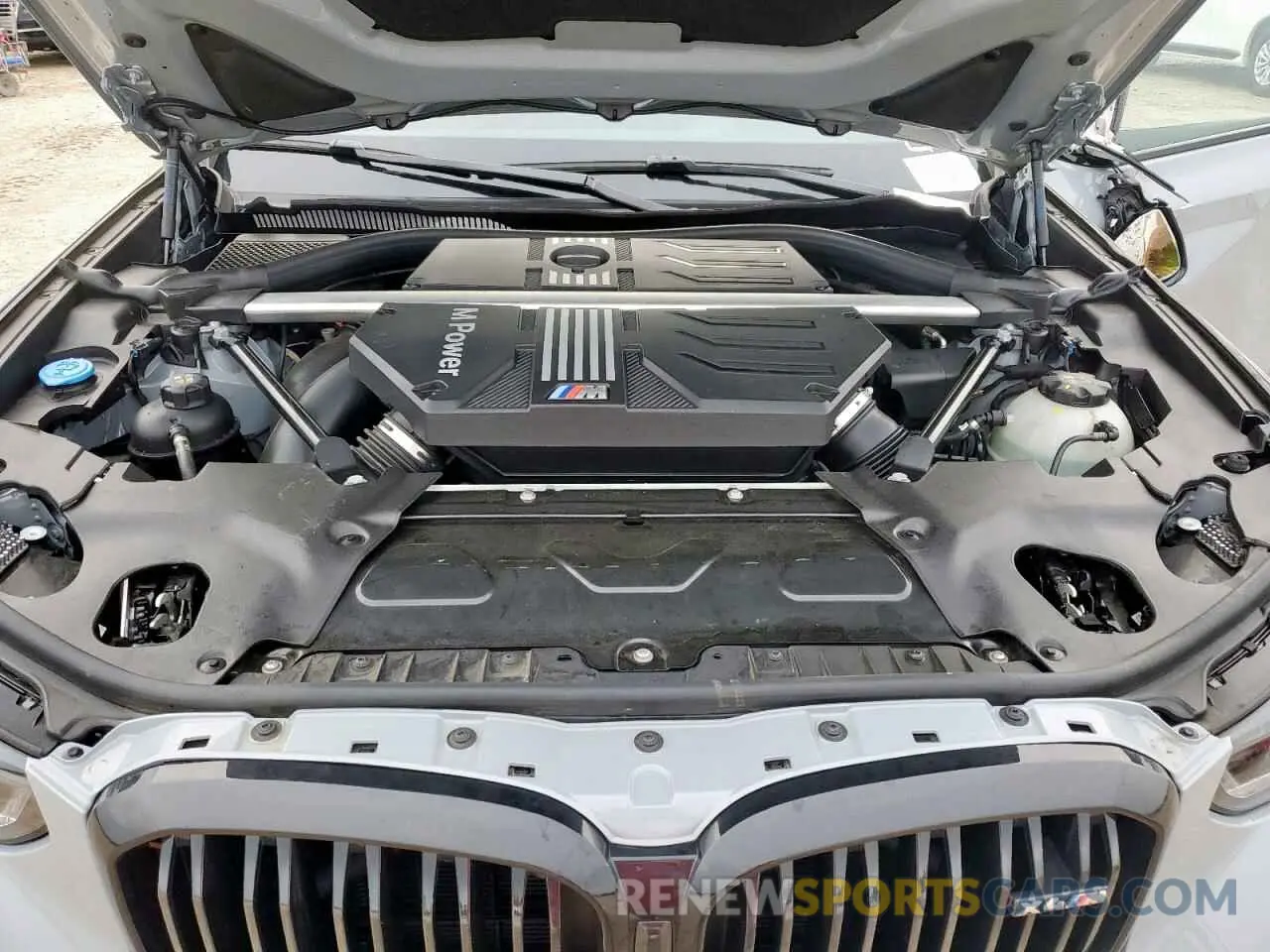 12 fotografías del automóvil dañado 5YM23EC04R9X37341 BMW X4 M 2024