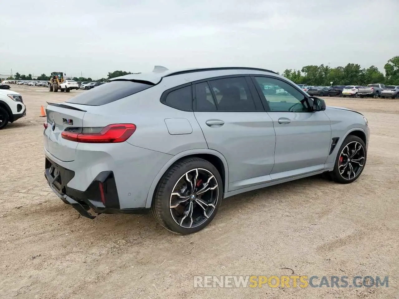 3 fotografías del automóvil dañado 5YM23EC04R9X37341 BMW X4 M 2024
