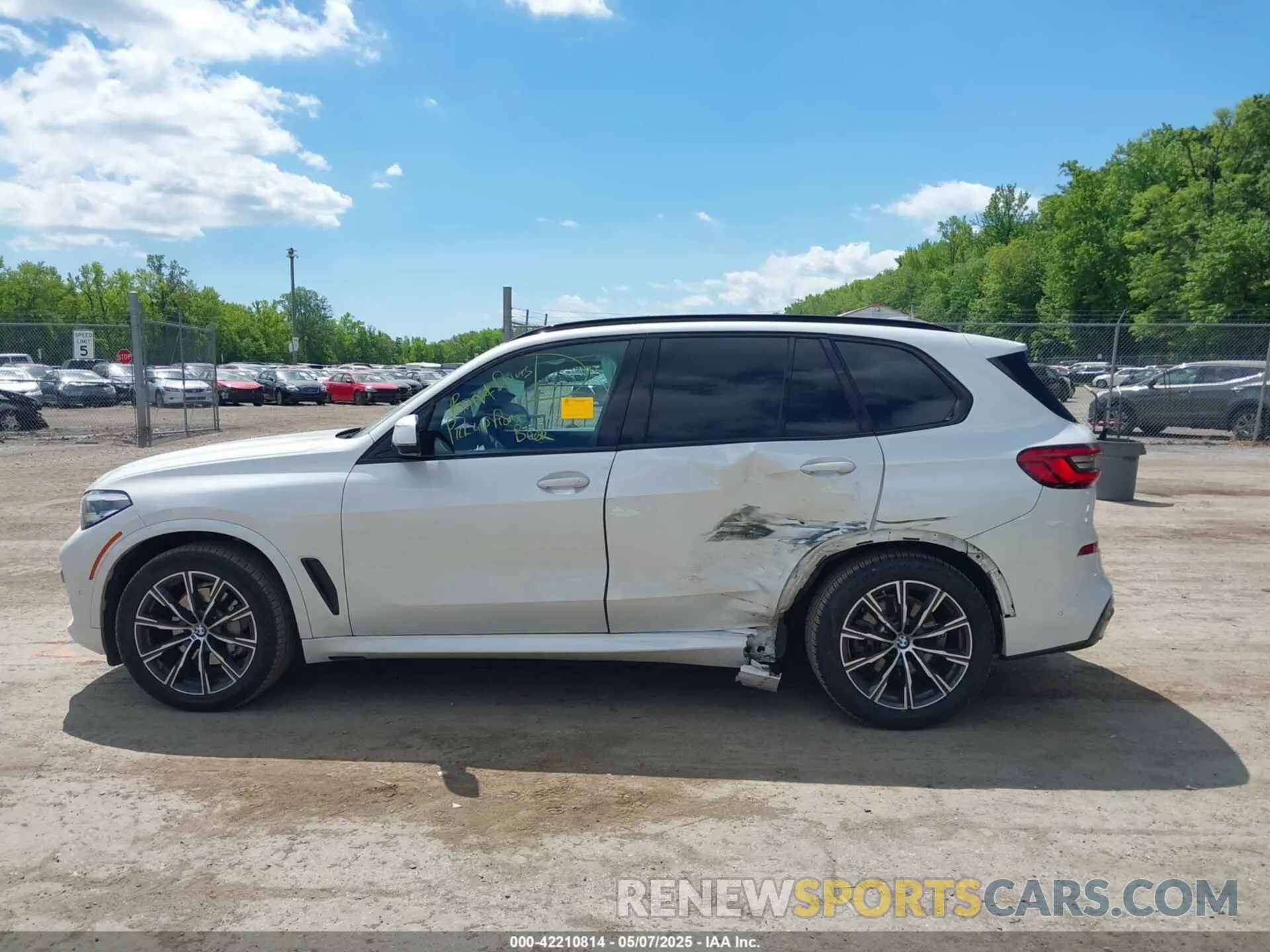 14 fotografías del automóvil dañado 5UXCR6C50KLK80354 BMW X5 2019