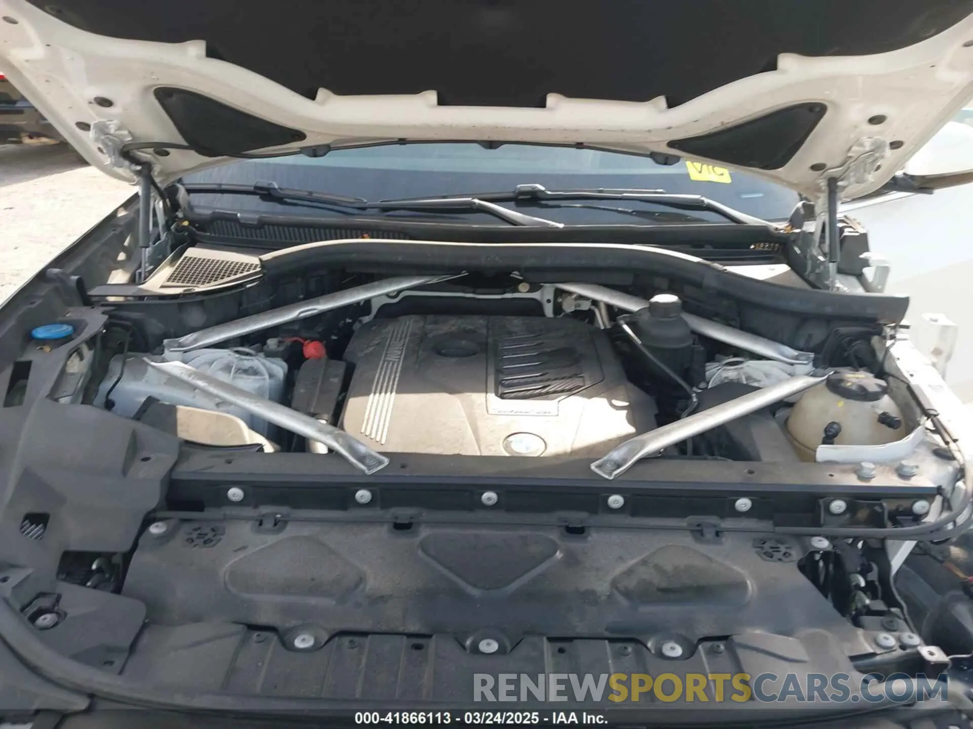 10 fotografías del automóvil dañado 5UXCR6C50KLL04572 BMW X5 2019