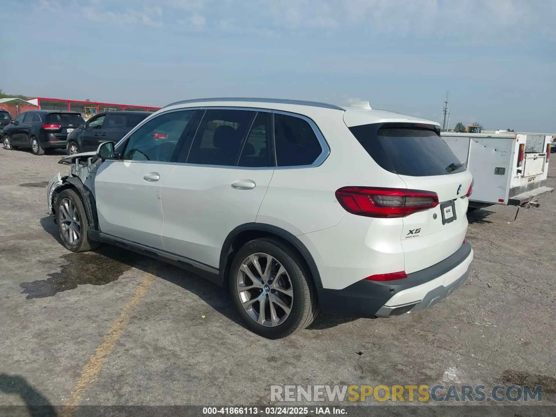 3 fotografías del automóvil dañado 5UXCR6C50KLL04572 BMW X5 2019