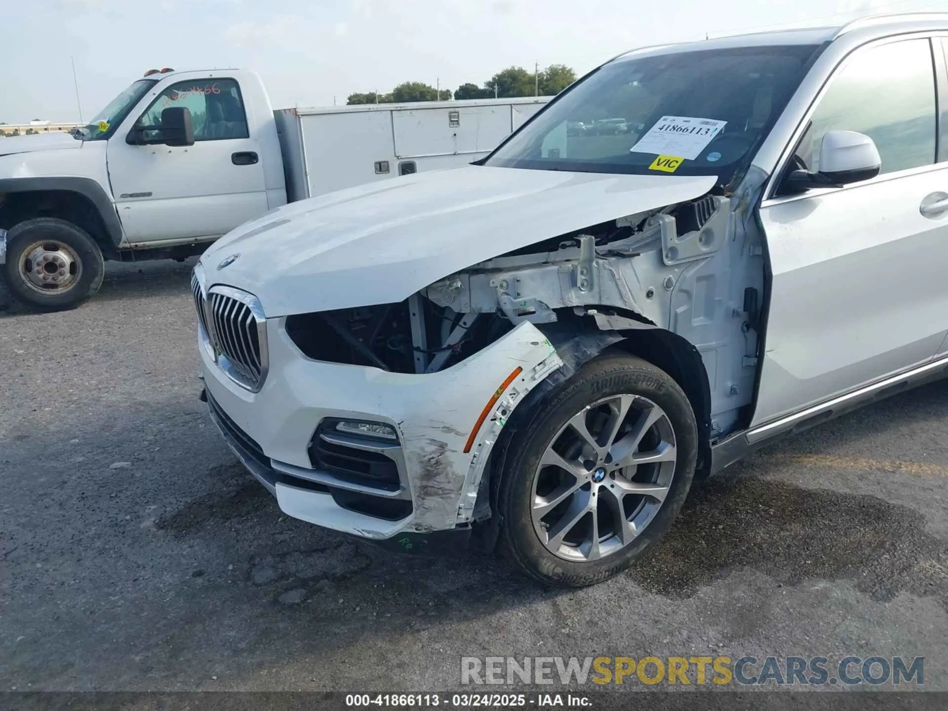 6 fotografías del automóvil dañado 5UXCR6C50KLL04572 BMW X5 2019