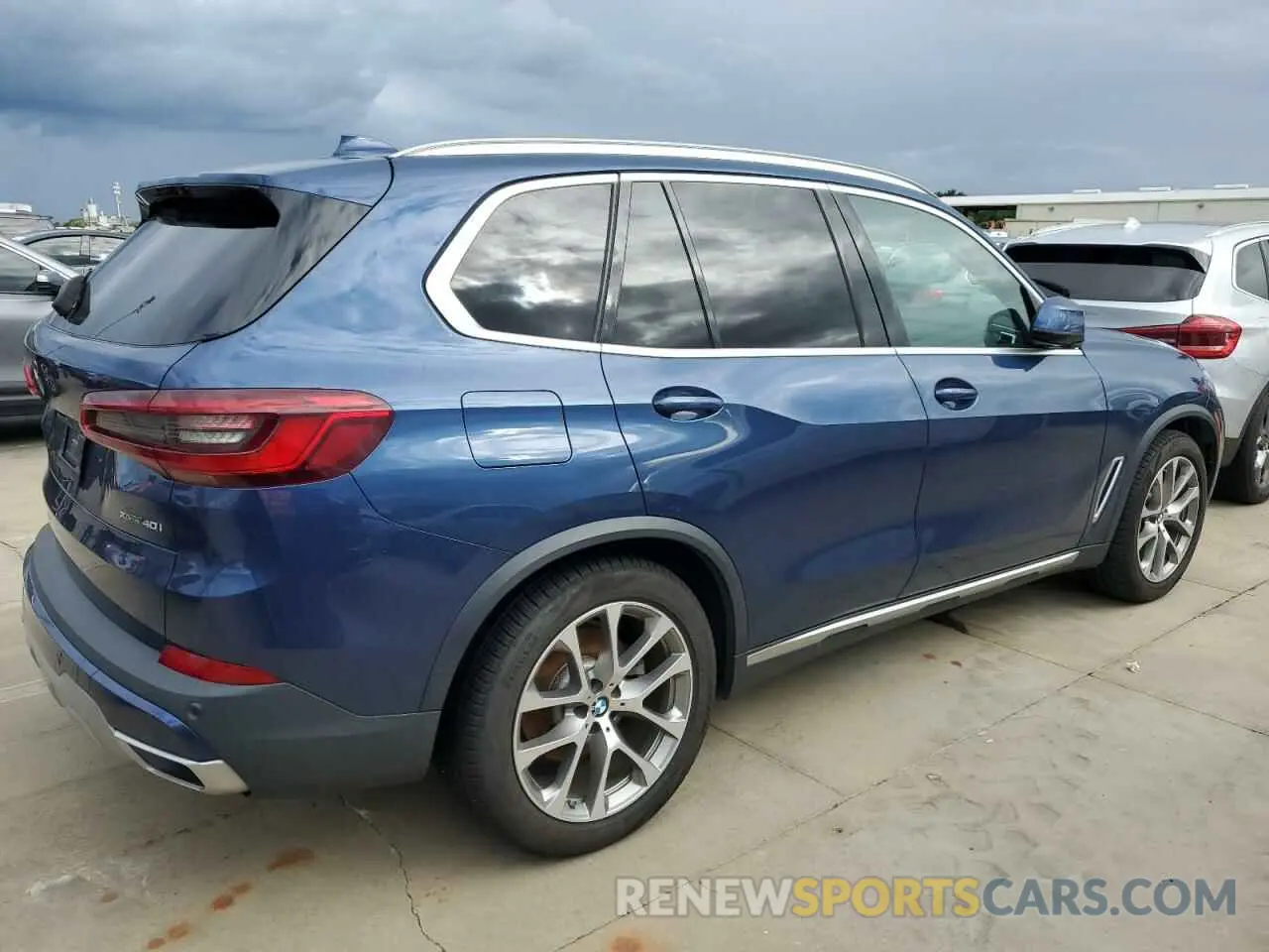 3 fotografías del automóvil dañado 5UXCR6C50KLL25888 BMW X5 2019