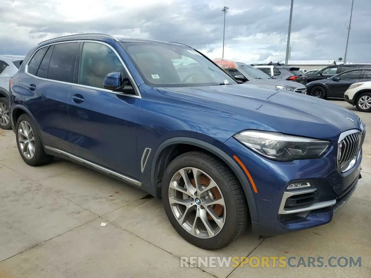 4 fotografías del automóvil dañado 5UXCR6C50KLL25888 BMW X5 2019