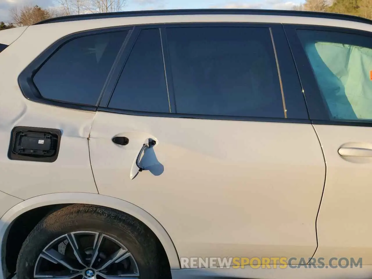11 fotografías del automóvil dañado 5UXCR6C50KLL38348 BMW X5 2019