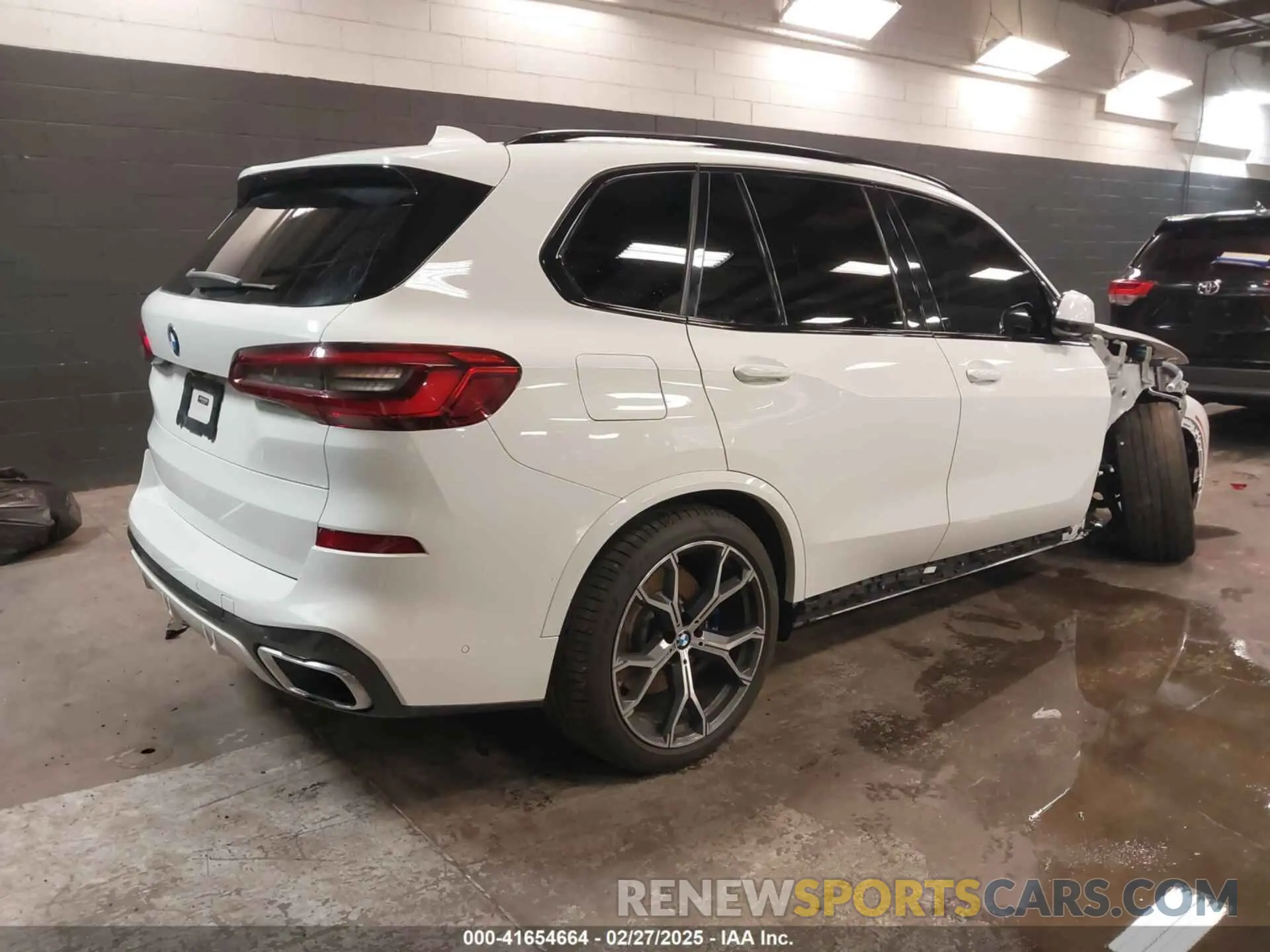 4 fotografías del automóvil dañado 5UXCR6C50KLL62746 BMW X5 2019