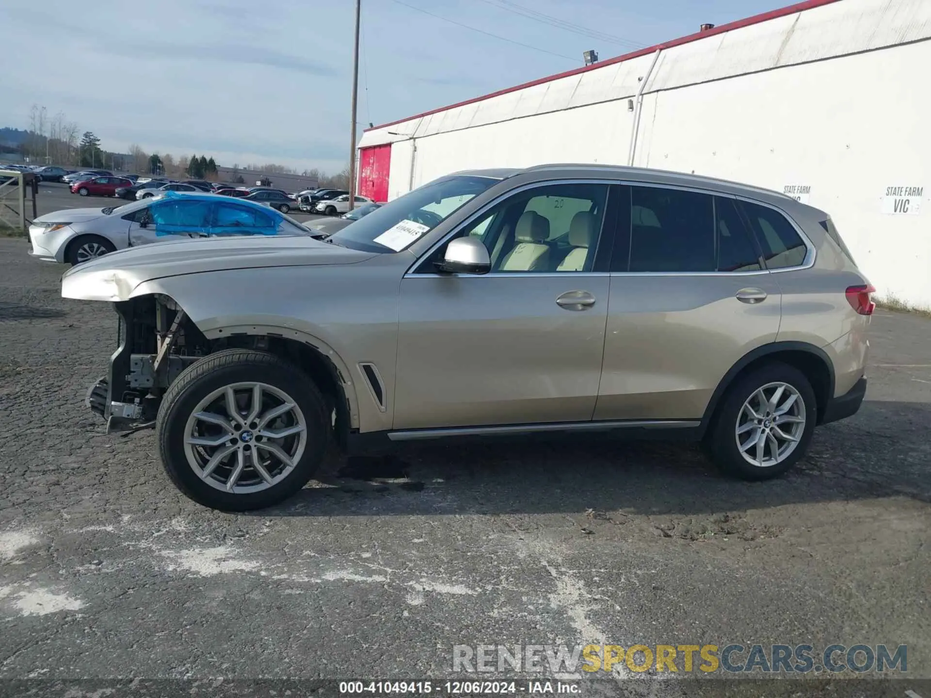 14 fotografías del automóvil dañado 5UXCR6C51KLL02877 BMW X5 2019