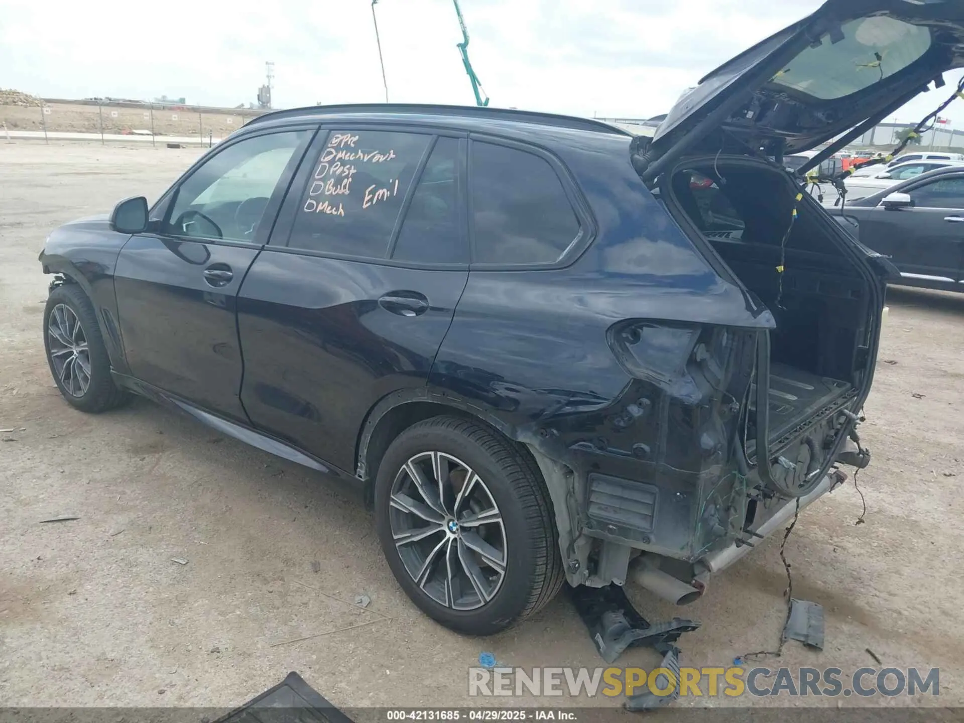 3 fotografías del automóvil dañado 5UXCR6C51KLL22840 BMW X5 2019