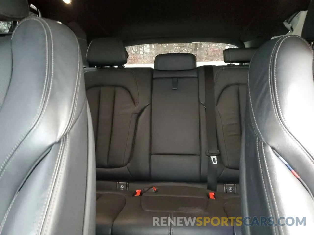 10 fotografías del automóvil dañado 5UXCR6C51KLL31411 BMW X5 2019
