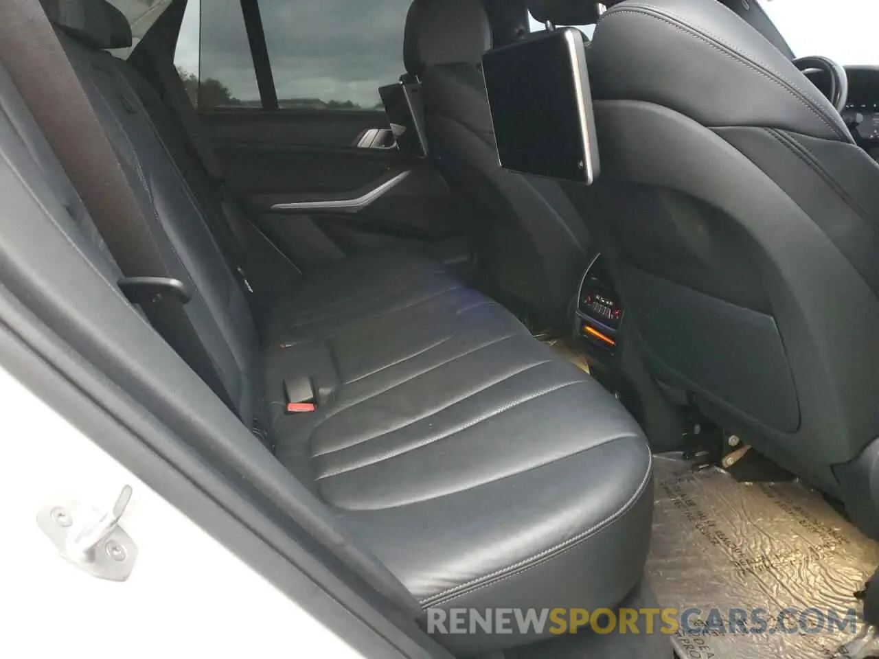 11 fotografías del automóvil dañado 5UXCR6C51KLL31411 BMW X5 2019