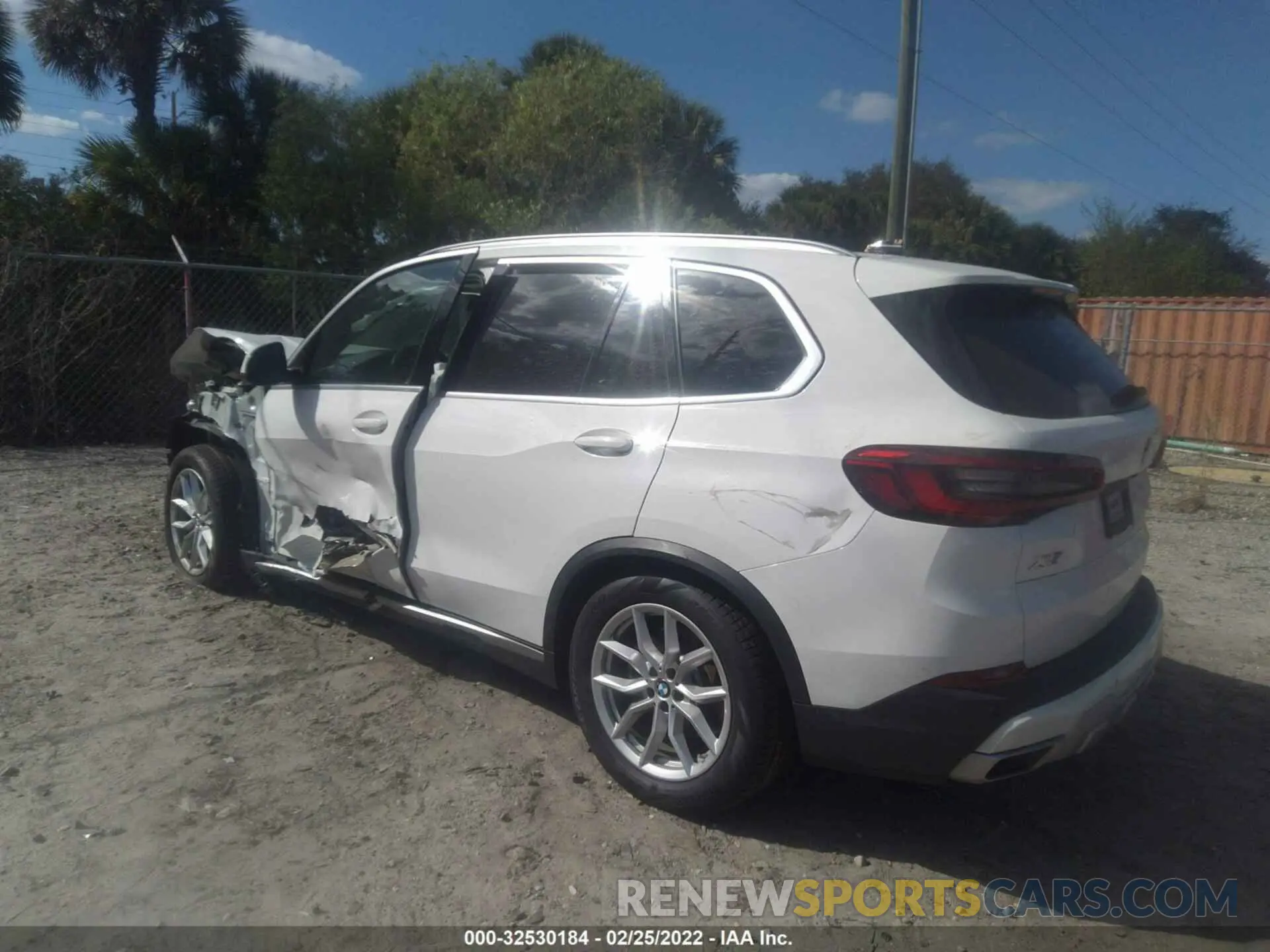 3 fotografías del automóvil dañado 5UXCR6C52KLK87743 BMW X5 2019