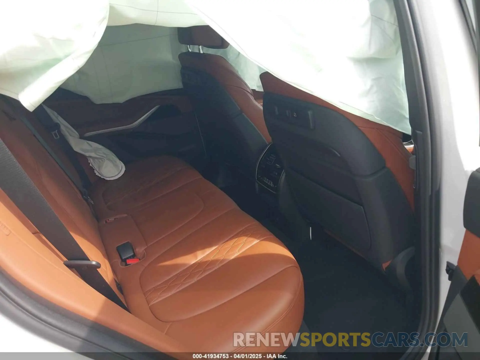 8 fotografías del automóvil dañado 5UXCR6C52KLL05920 BMW X5 2019