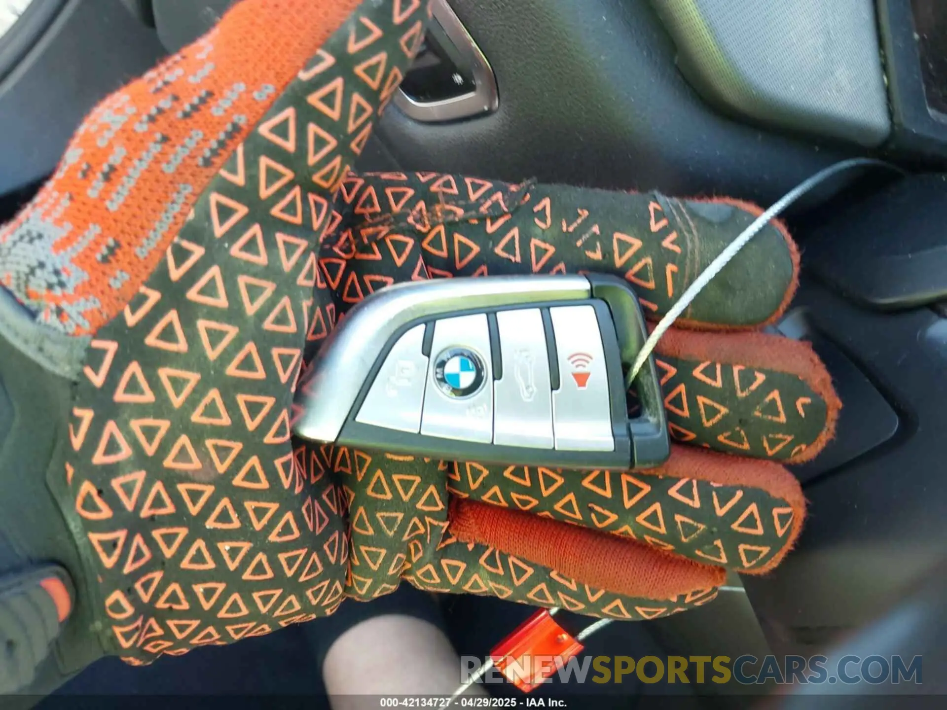 11 fotografías del automóvil dañado 5UXCR6C52KLL39565 BMW X5 2019