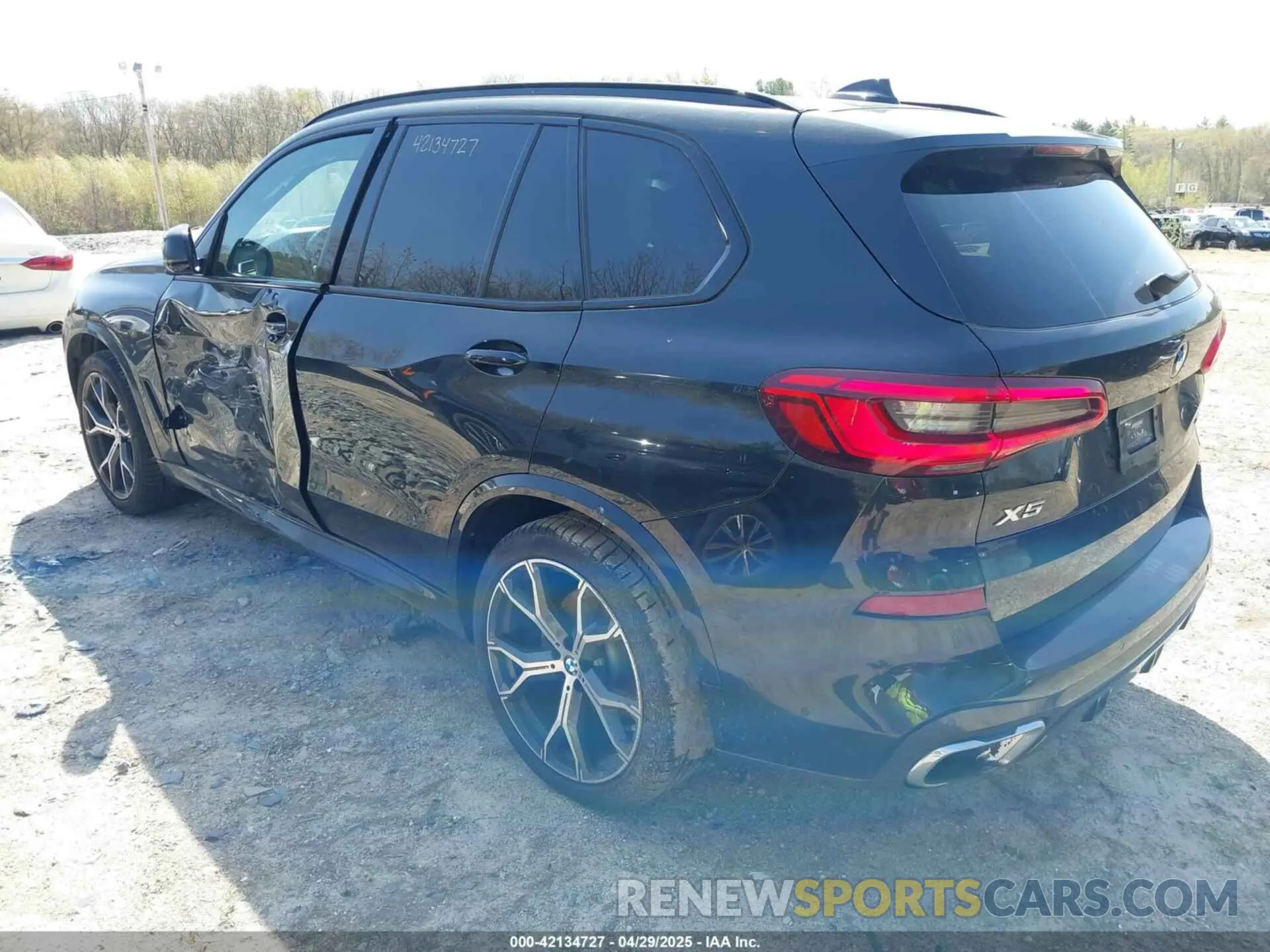 3 fotografías del automóvil dañado 5UXCR6C52KLL39565 BMW X5 2019