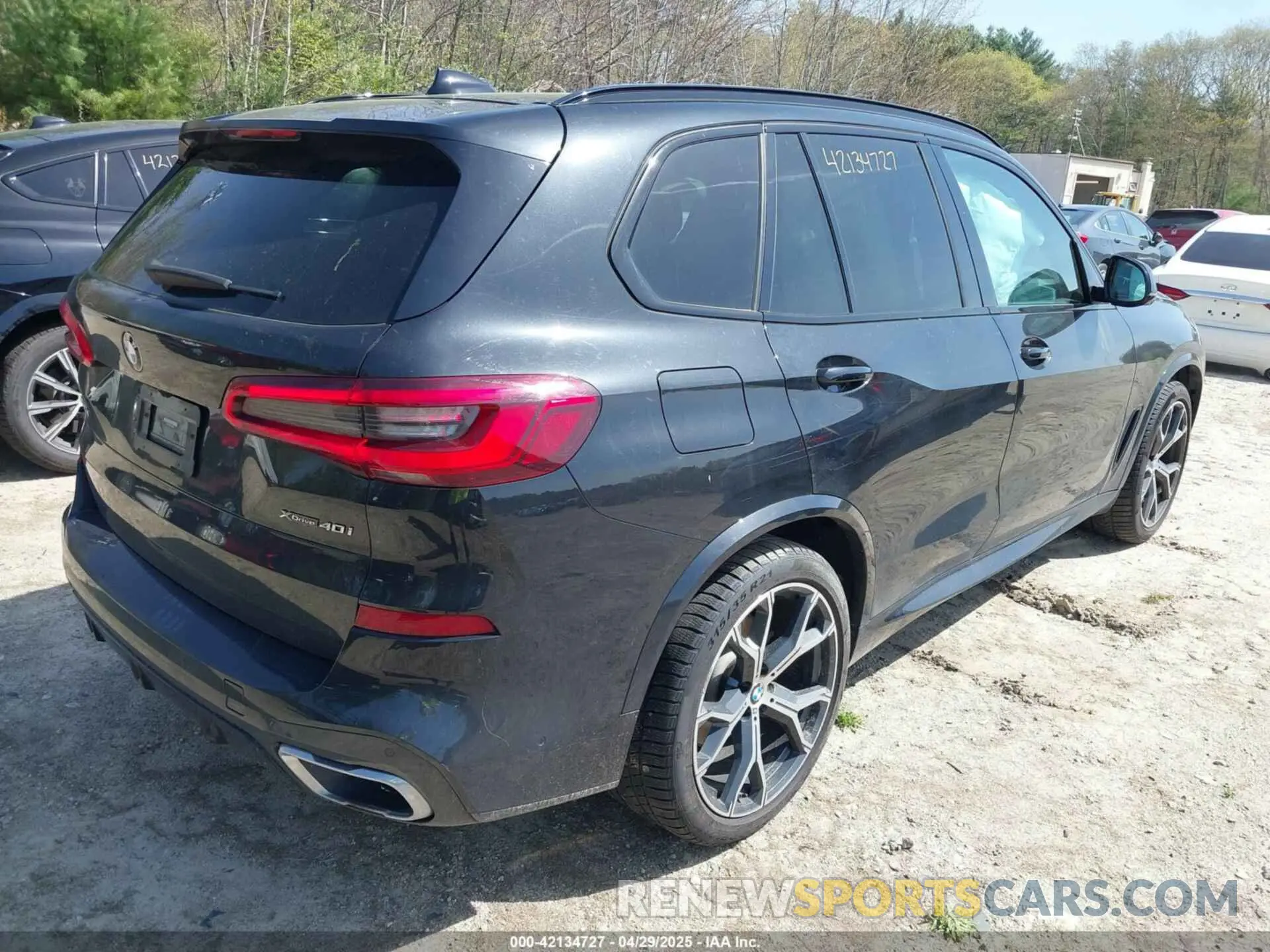 4 fotografías del automóvil dañado 5UXCR6C52KLL39565 BMW X5 2019
