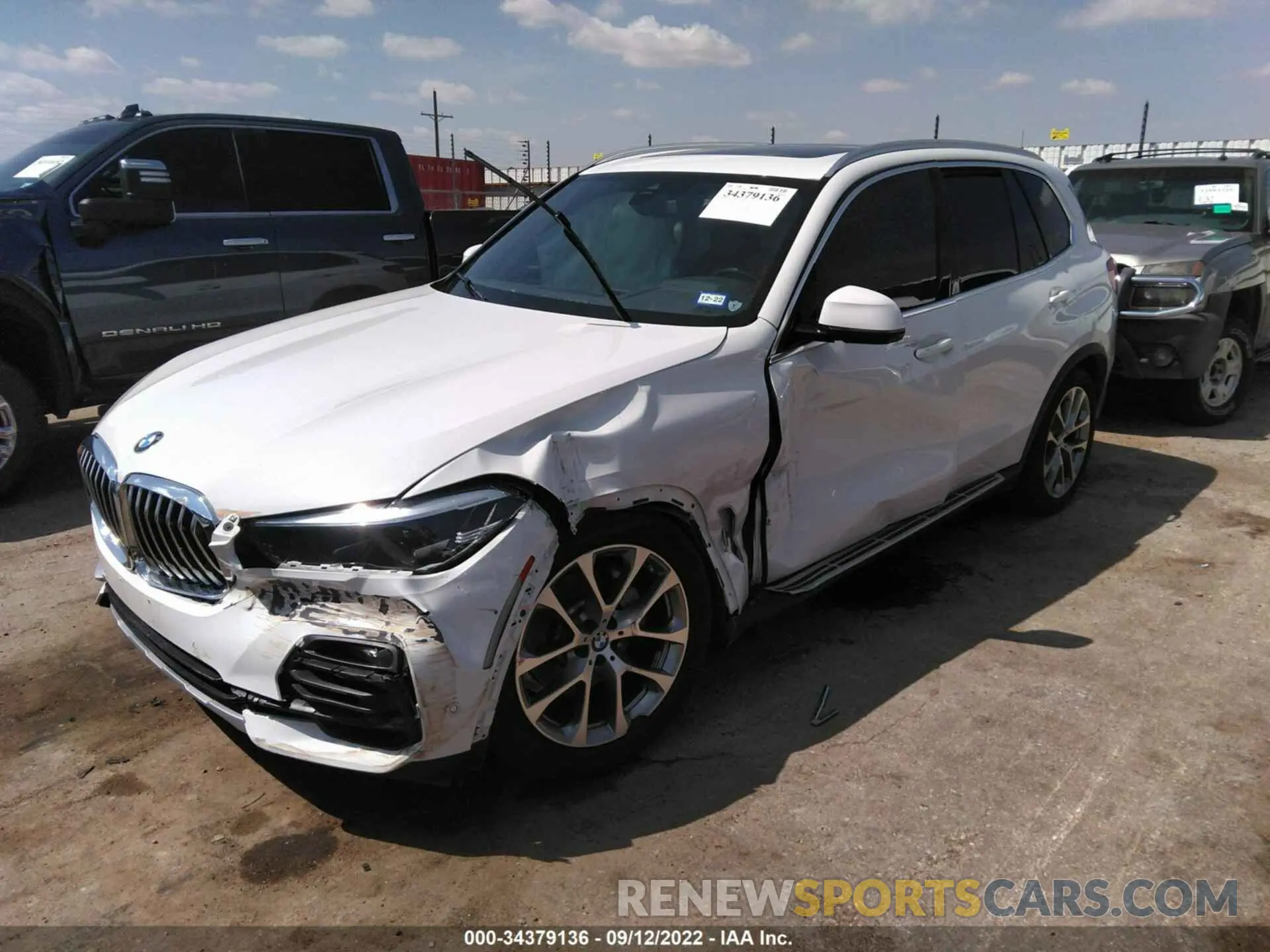 2 fotografías del automóvil dañado 5UXCR6C53KLK79781 BMW X5 2019