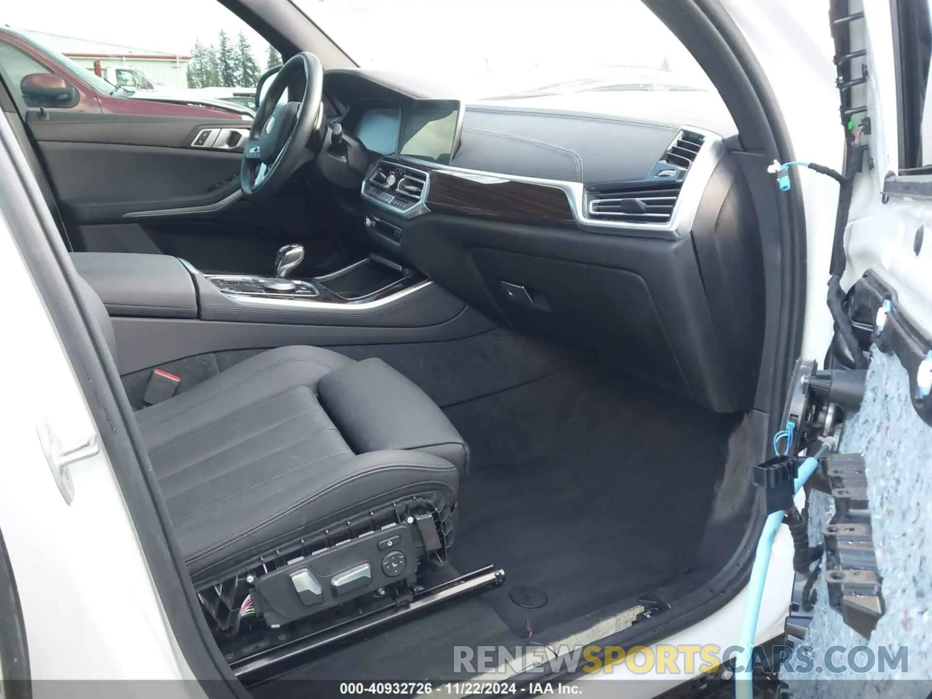 5 fotografías del automóvil dañado 5UXCR6C53KLL04050 BMW X5 2019