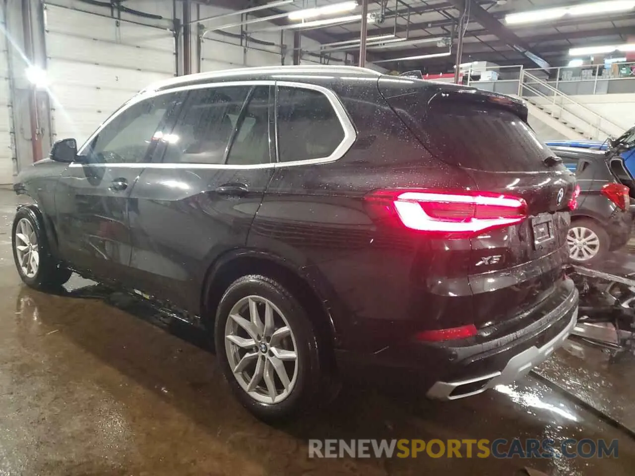2 fotografías del automóvil dañado 5UXCR6C53KLL11760 BMW X5 2019
