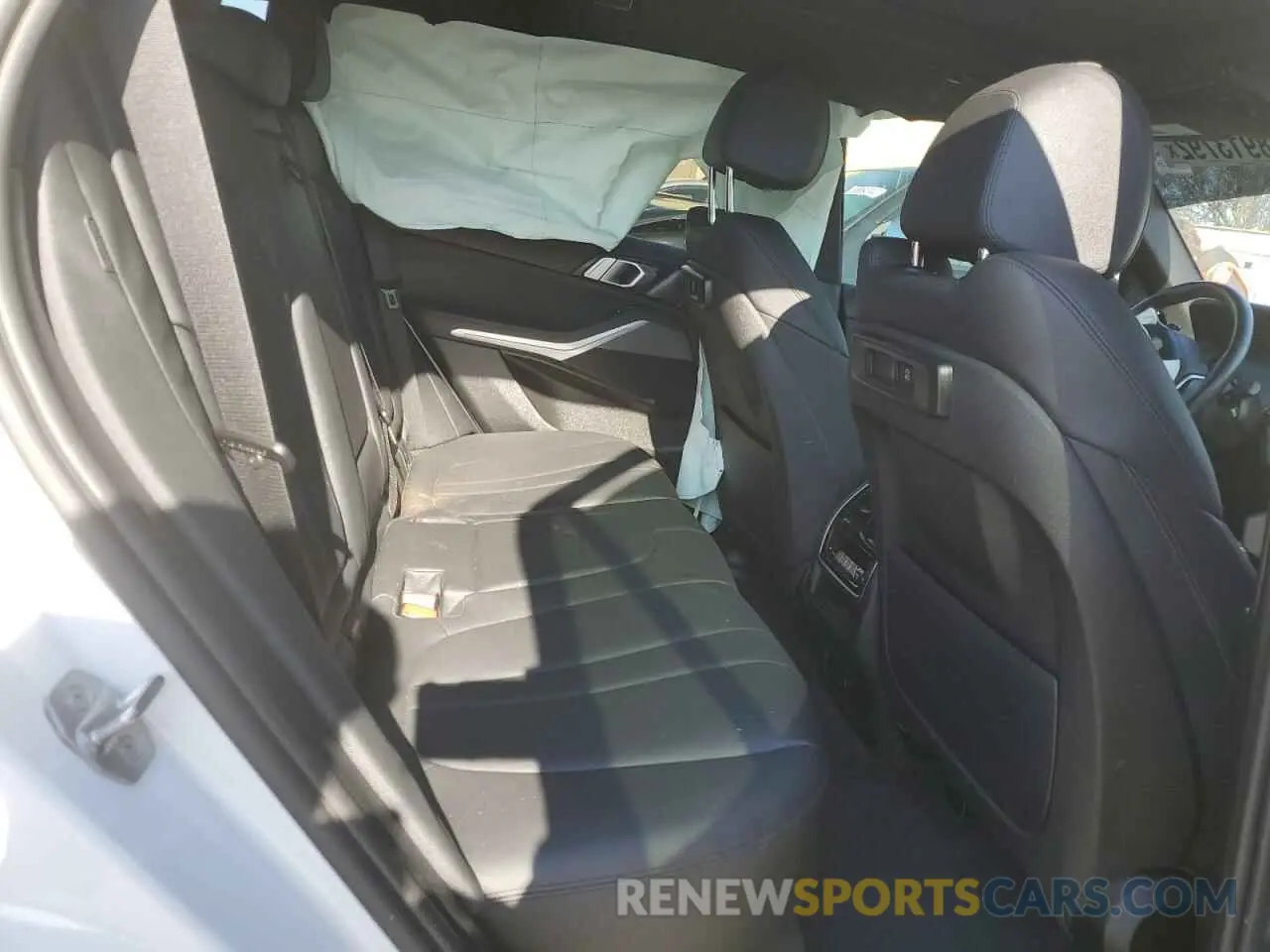 11 fotografías del automóvil dañado 5UXCR6C53KLL34259 BMW X5 2019