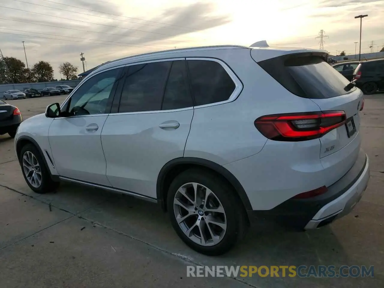 2 fotografías del automóvil dañado 5UXCR6C53KLL60389 BMW X5 2019