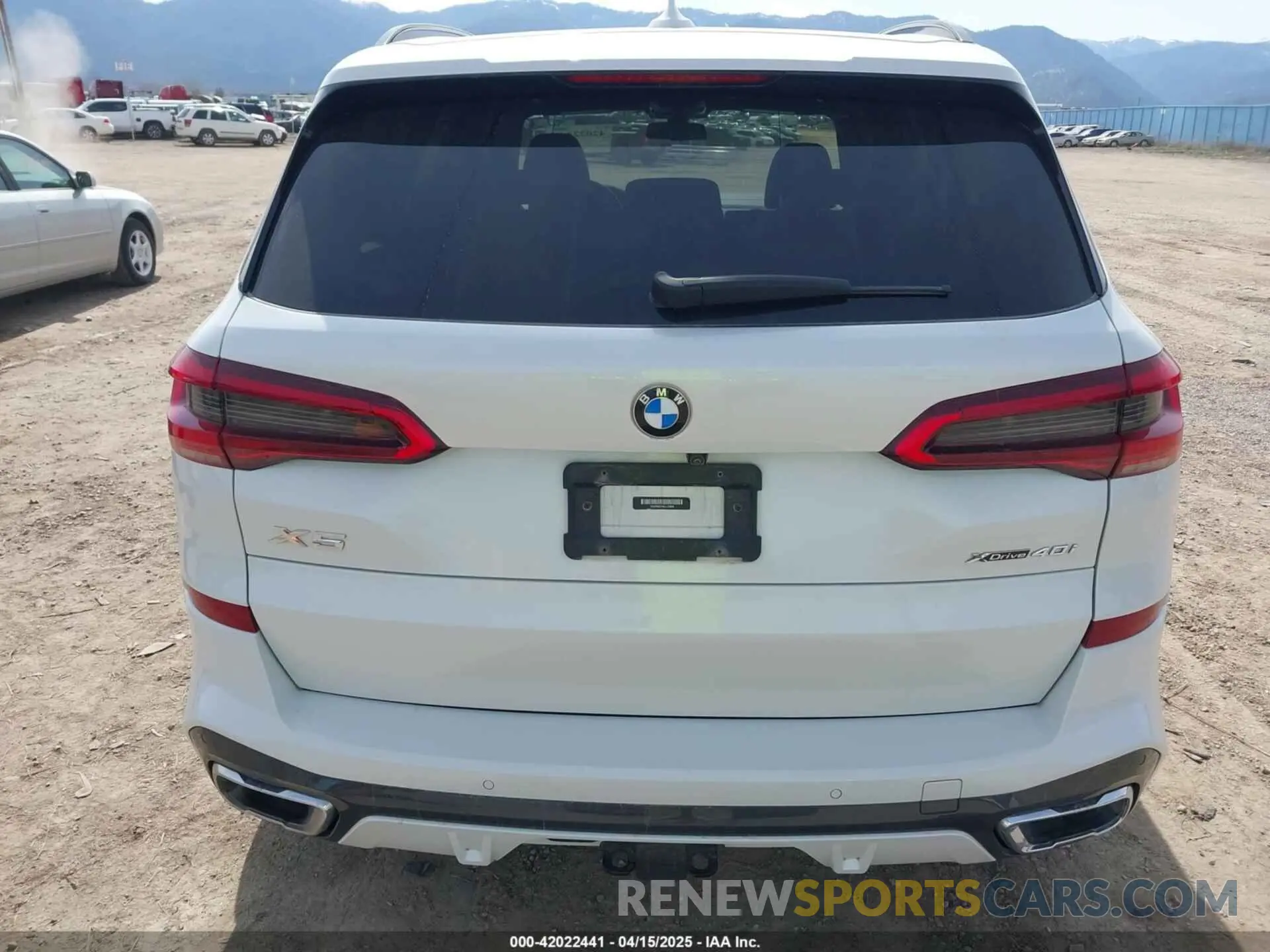 16 fotografías del automóvil dañado 5UXCR6C54KLL26896 BMW X5 2019