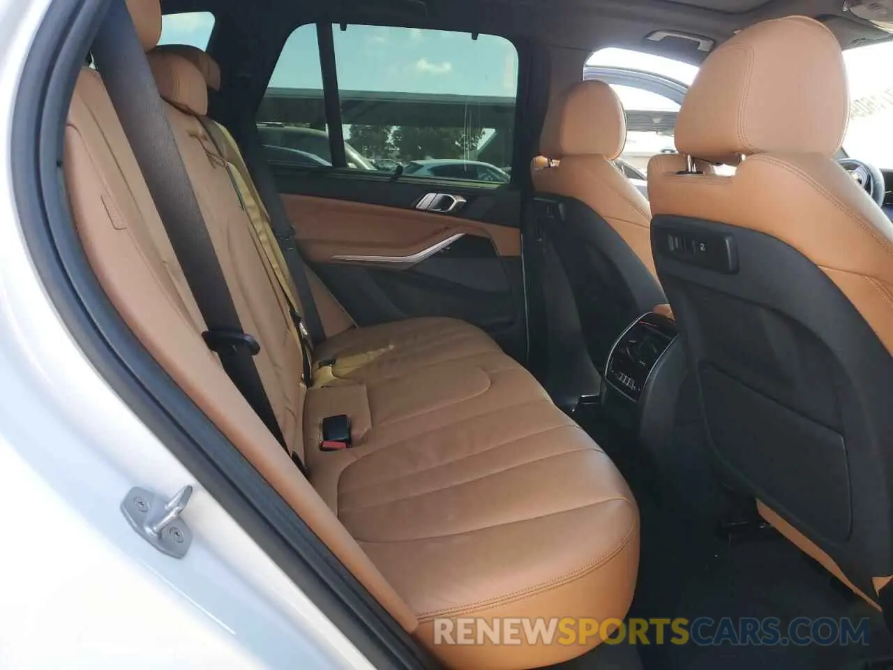 10 fotografías del automóvil dañado 5UXCR6C54KLL27868 BMW X5 2019