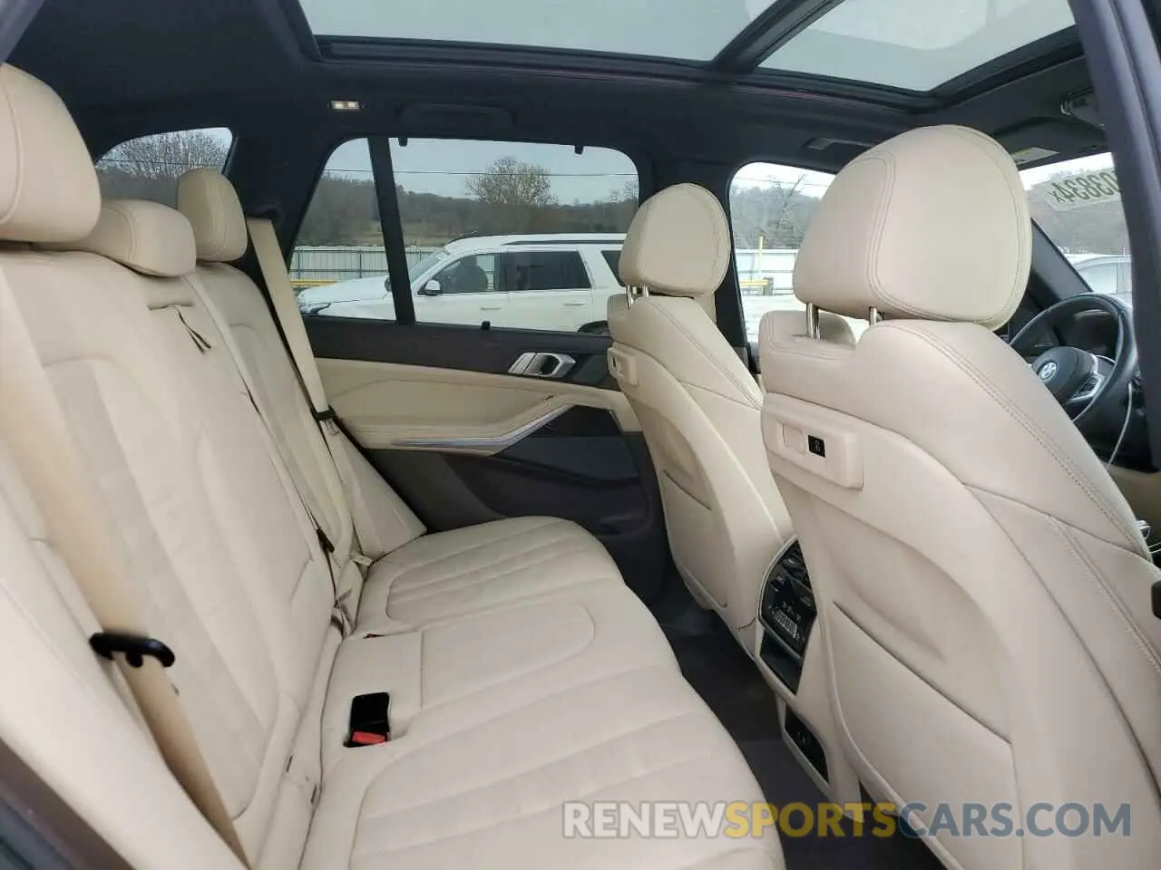 10 fotografías del automóvil dañado 5UXCR6C54KLL63575 BMW X5 2019