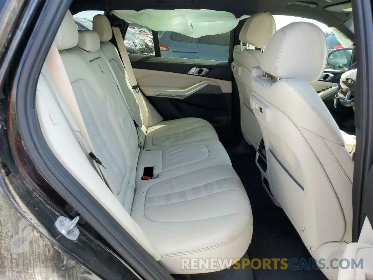 11 fotografías del automóvil dañado 5UXCR6C55KLL03868 BMW X5 2019