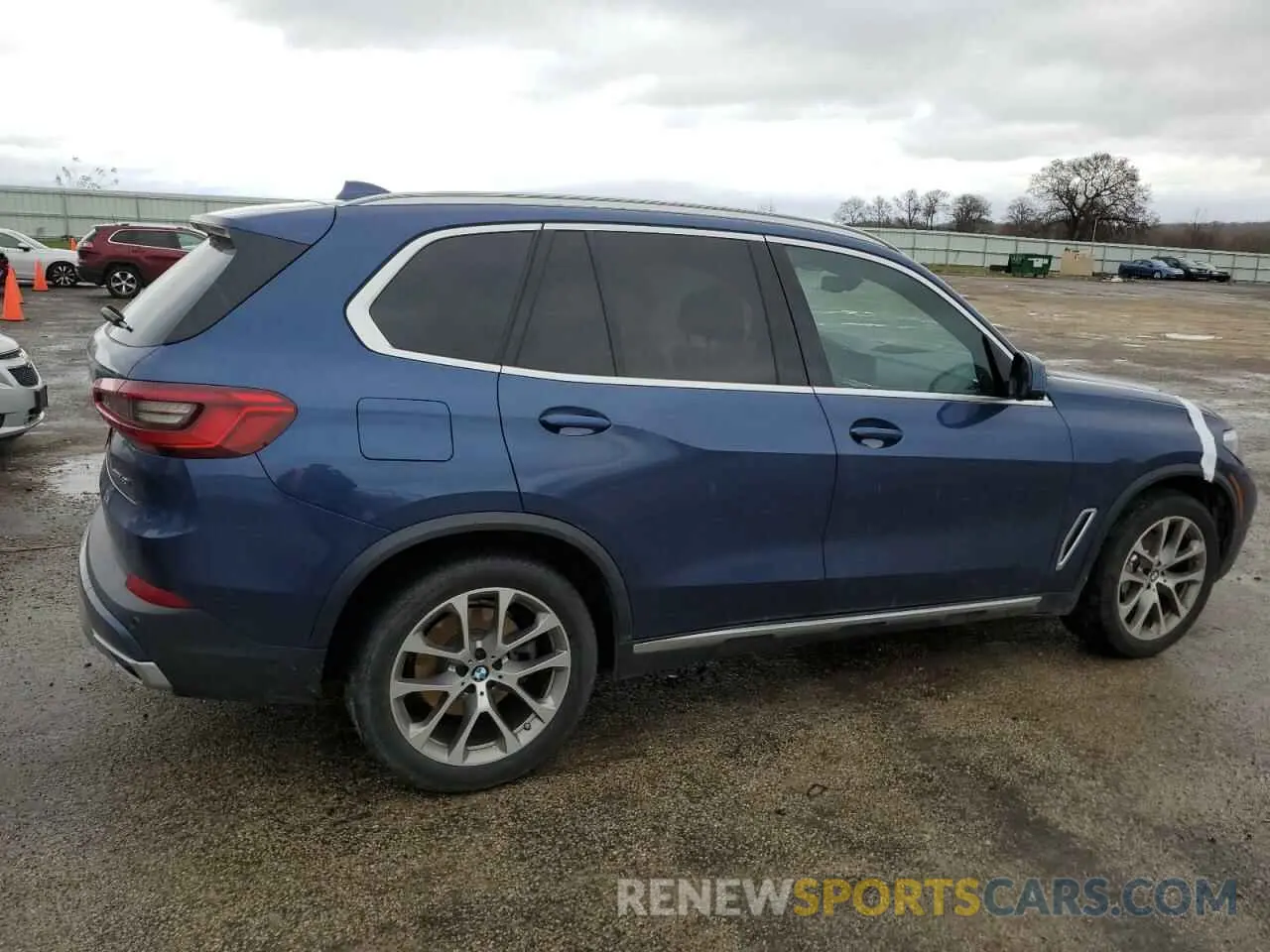 3 fotografías del automóvil dañado 5UXCR6C55KLL22047 BMW X5 2019