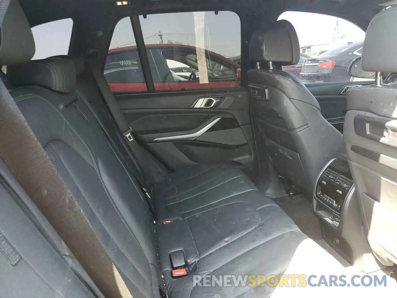 11 fotografías del automóvil dañado 5UXCR6C55KLL34585 BMW X5 2019