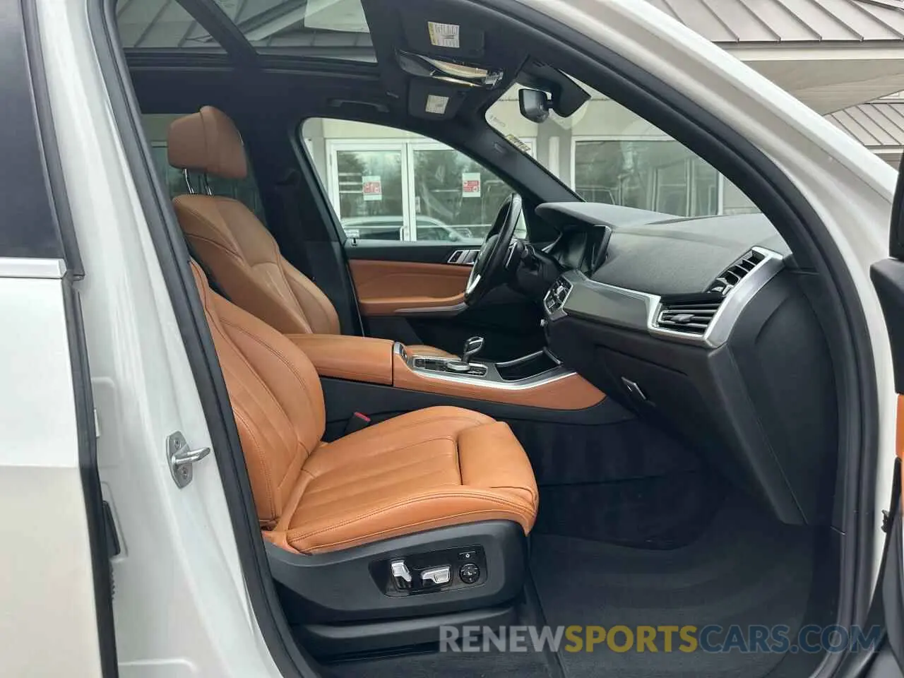 5 fotografías del automóvil dañado 5UXCR6C56KLK99829 BMW X5 2019