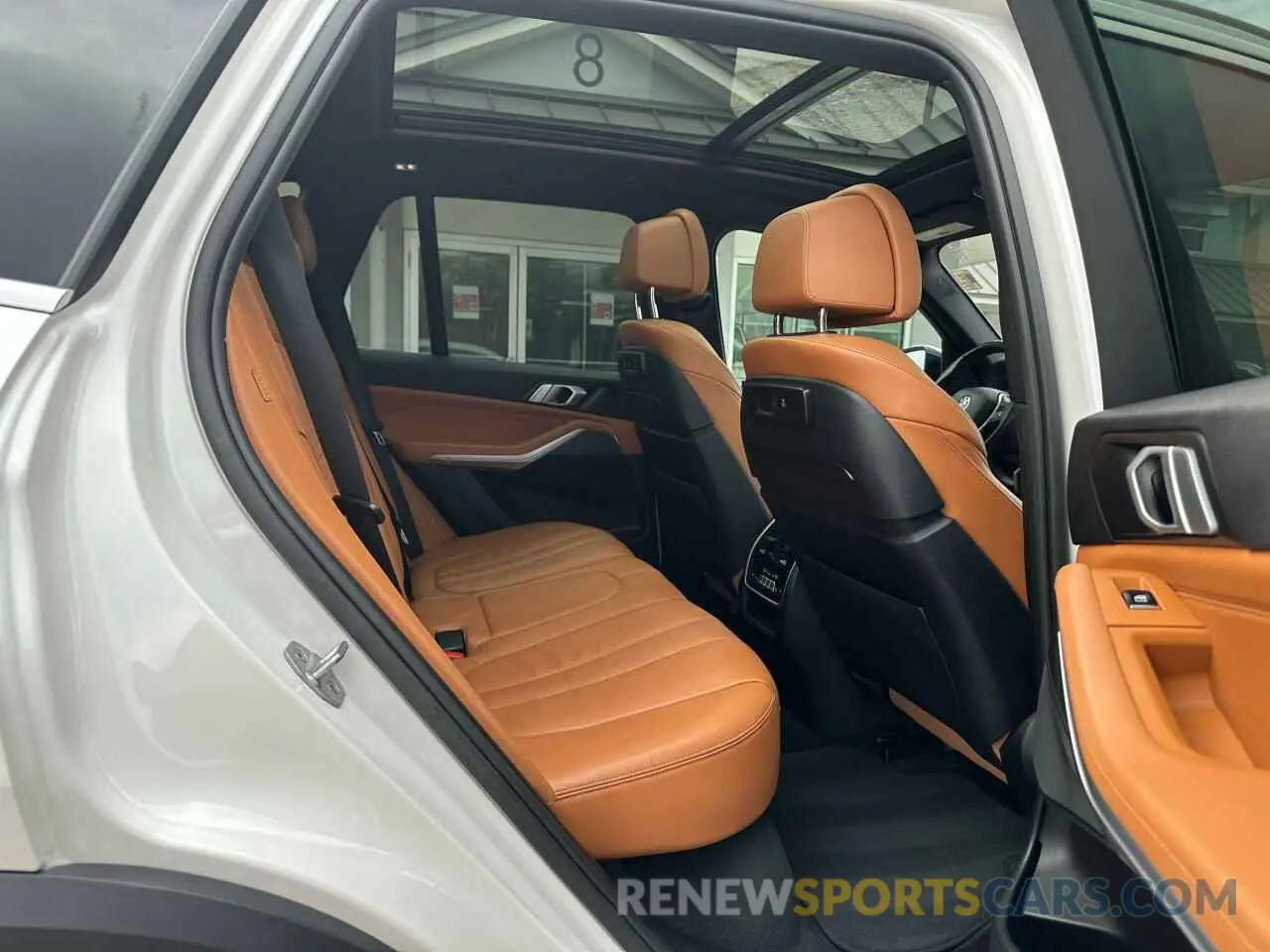 6 fotografías del automóvil dañado 5UXCR6C56KLK99829 BMW X5 2019