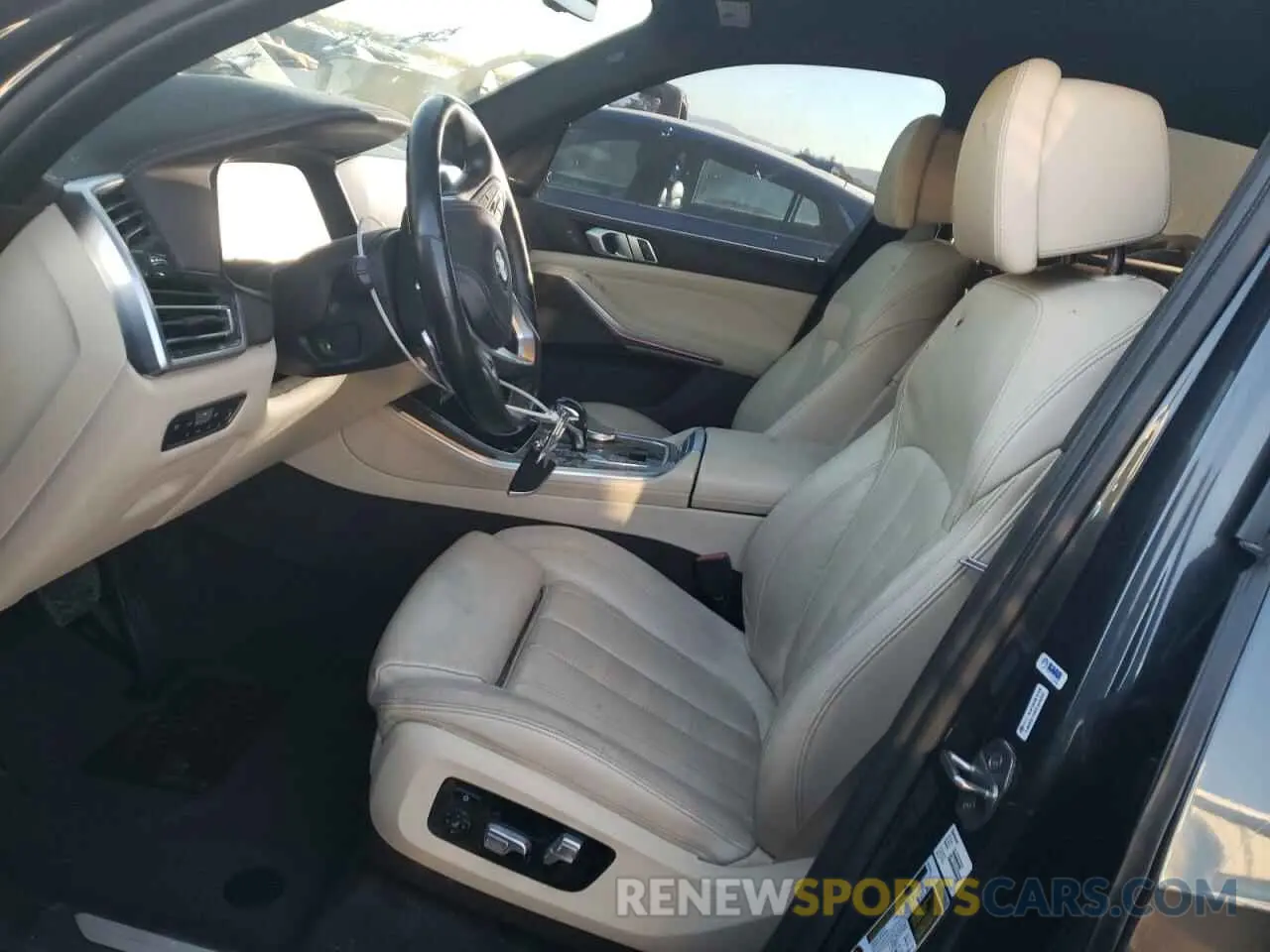 7 fotografías del automóvil dañado 5UXCR6C56KLL02499 BMW X5 2019