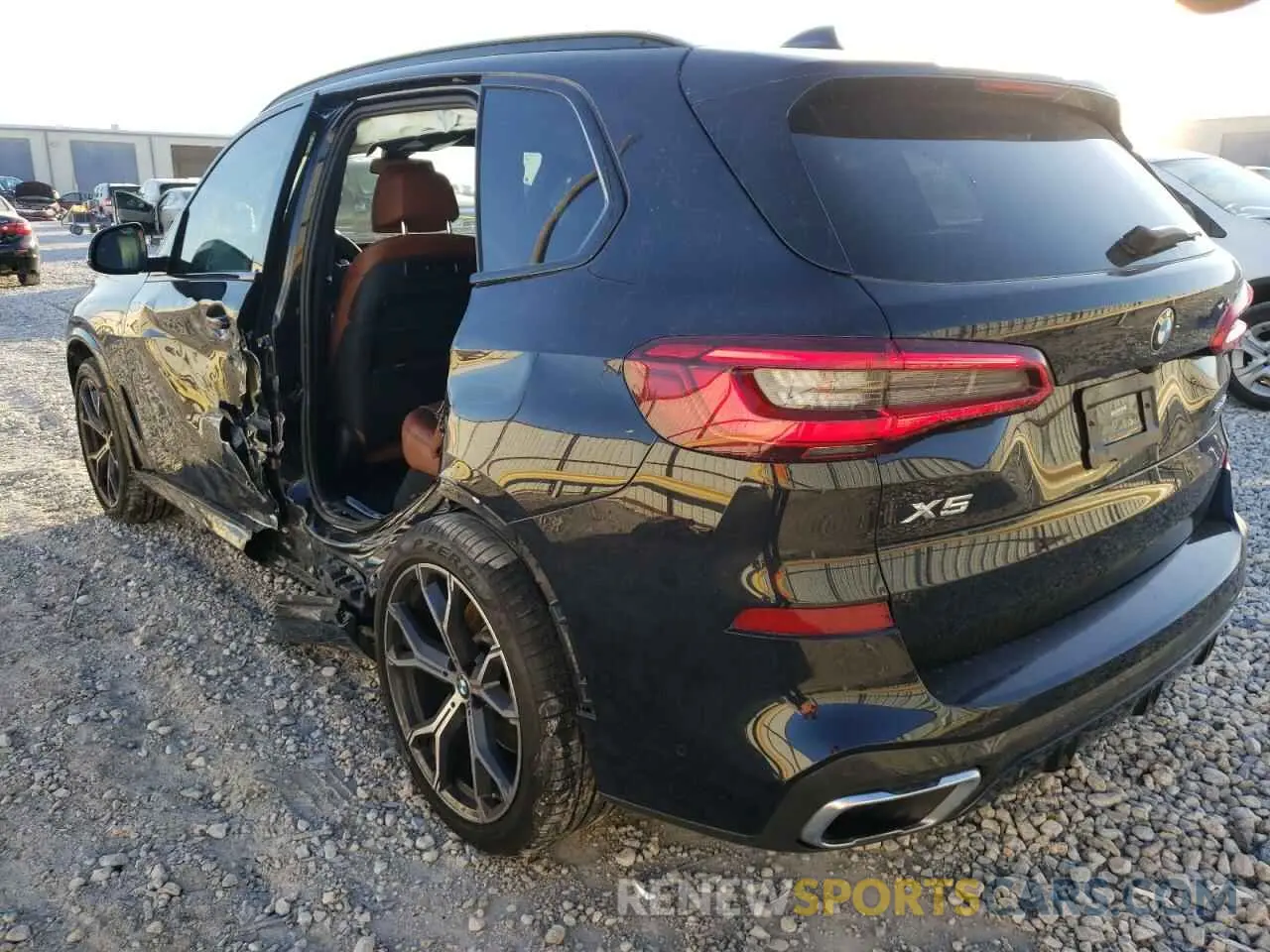 3 fotografías del automóvil dañado 5UXCR6C56KLL22624 BMW X5 2019