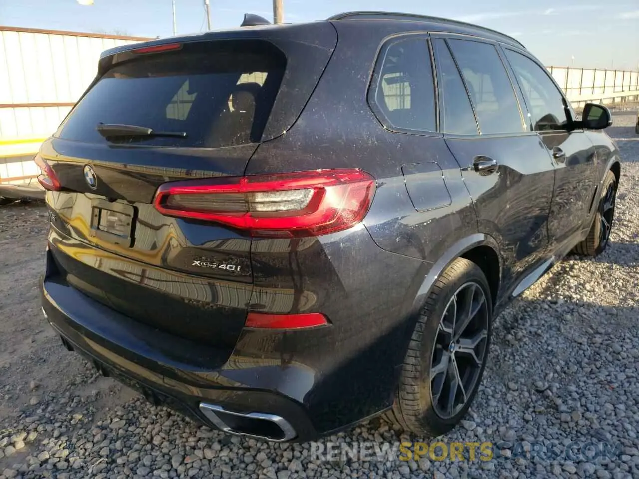 4 fotografías del automóvil dañado 5UXCR6C56KLL22624 BMW X5 2019