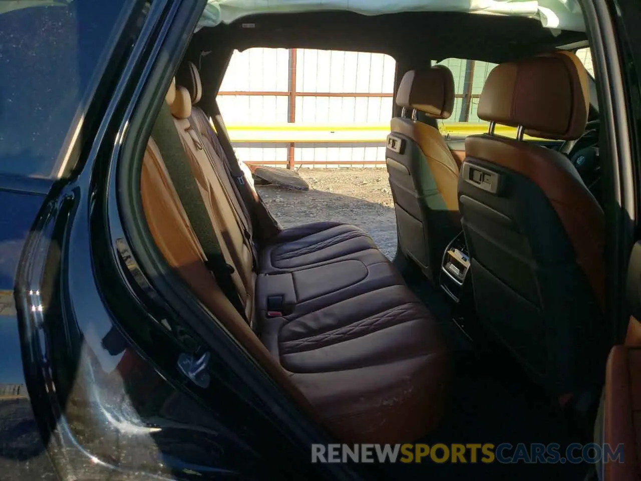 6 fotografías del automóvil dañado 5UXCR6C56KLL22624 BMW X5 2019