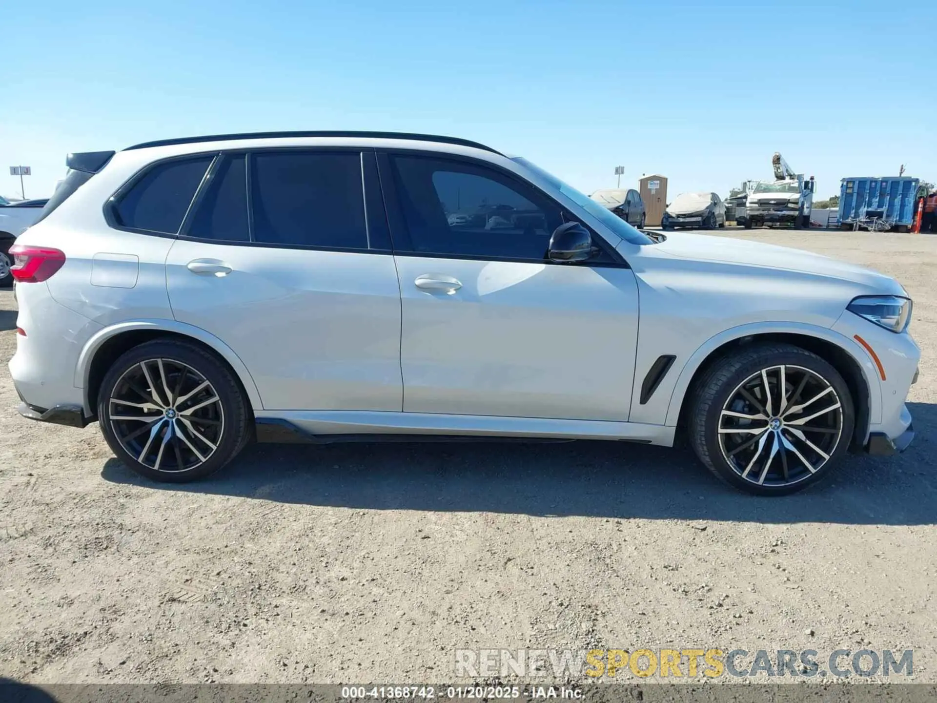 13 fotografías del automóvil dañado 5UXCR6C56KLL39617 BMW X5 2019