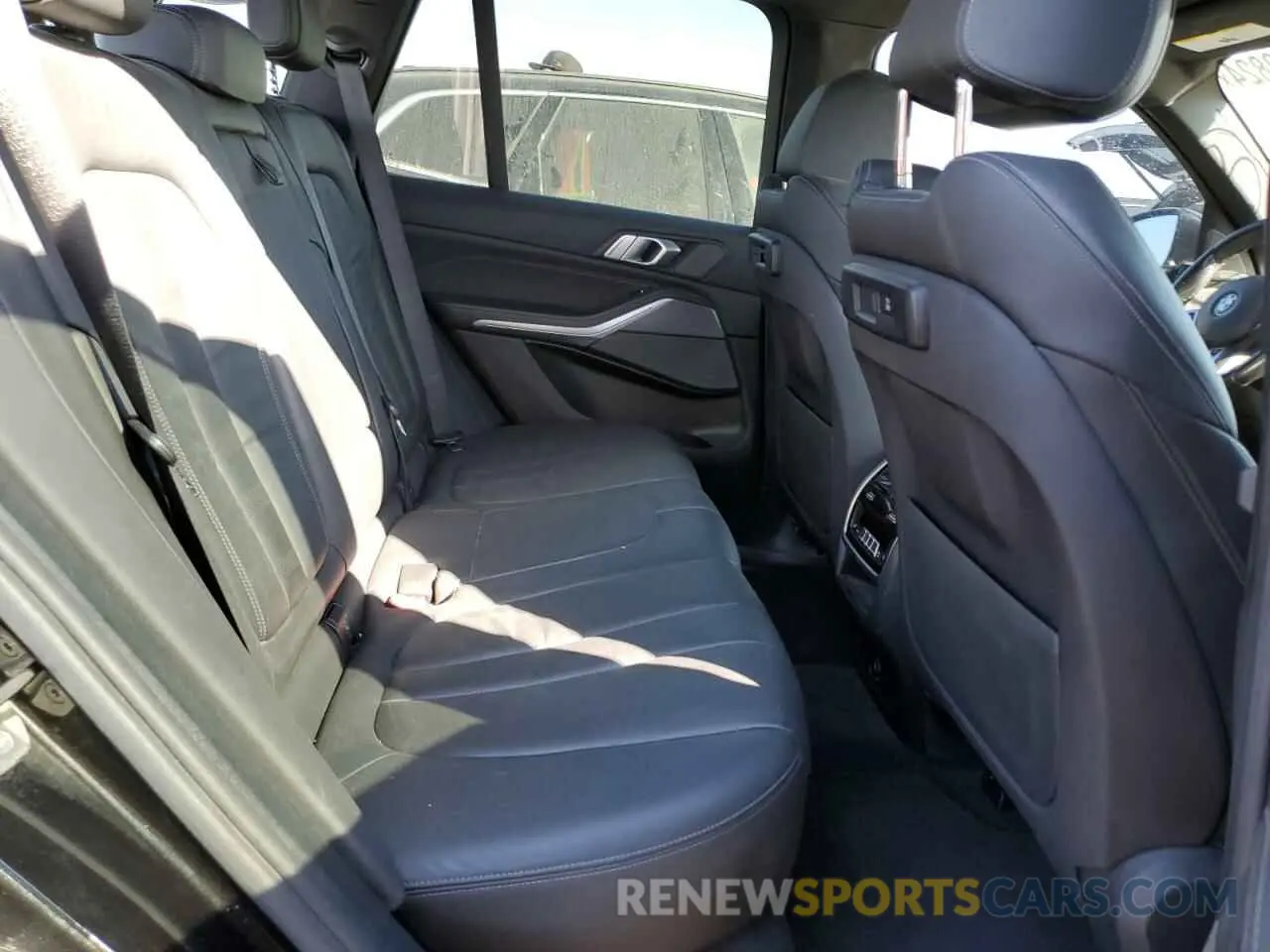 11 fotografías del automóvil dañado 5UXCR6C57KLL08148 BMW X5 2019