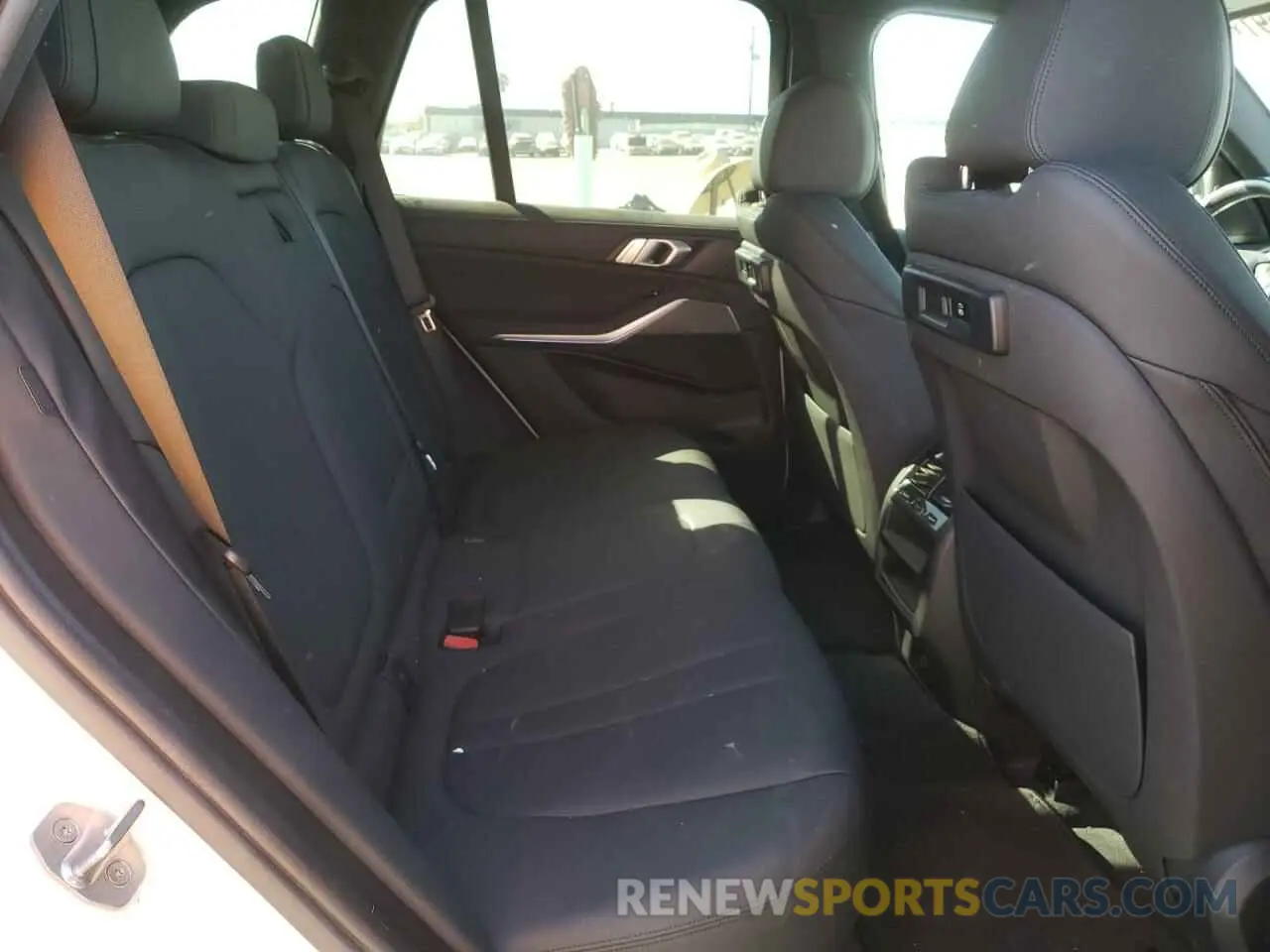 6 fotografías del automóvil dañado 5UXCR6C57KLL22115 BMW X5 2019